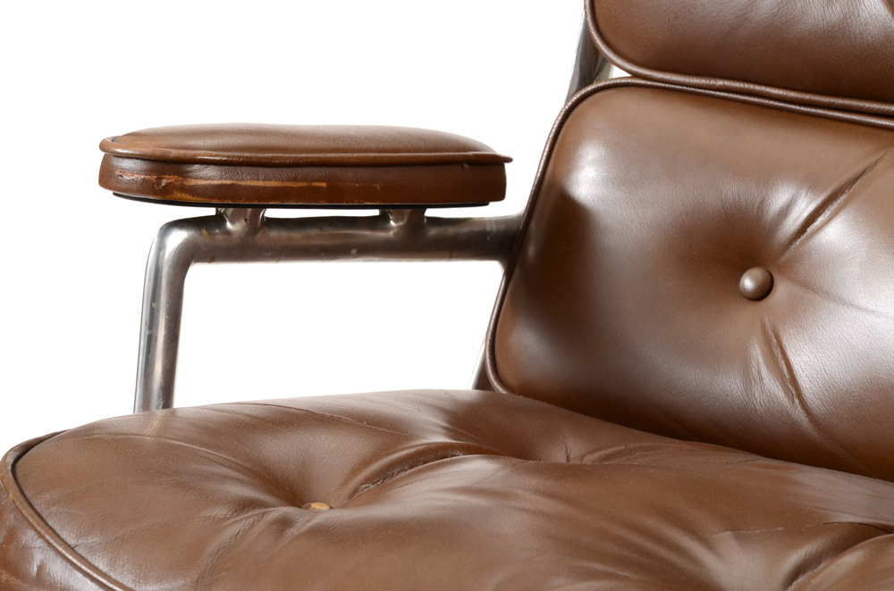 Modern Charles Eames Time Life Lounge Chair