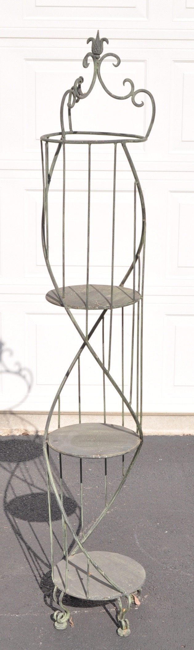Circular Green Metal Etagere