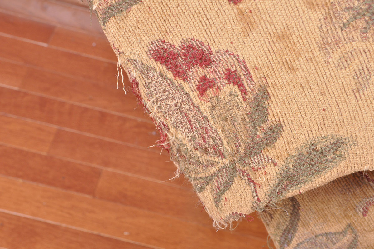 Upholstered Queen Anne Wingback Recliner