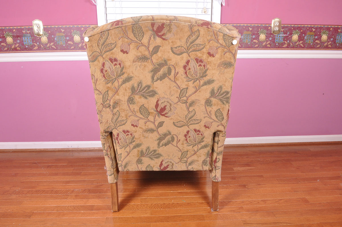 Upholstered Queen Anne Wingback Recliner