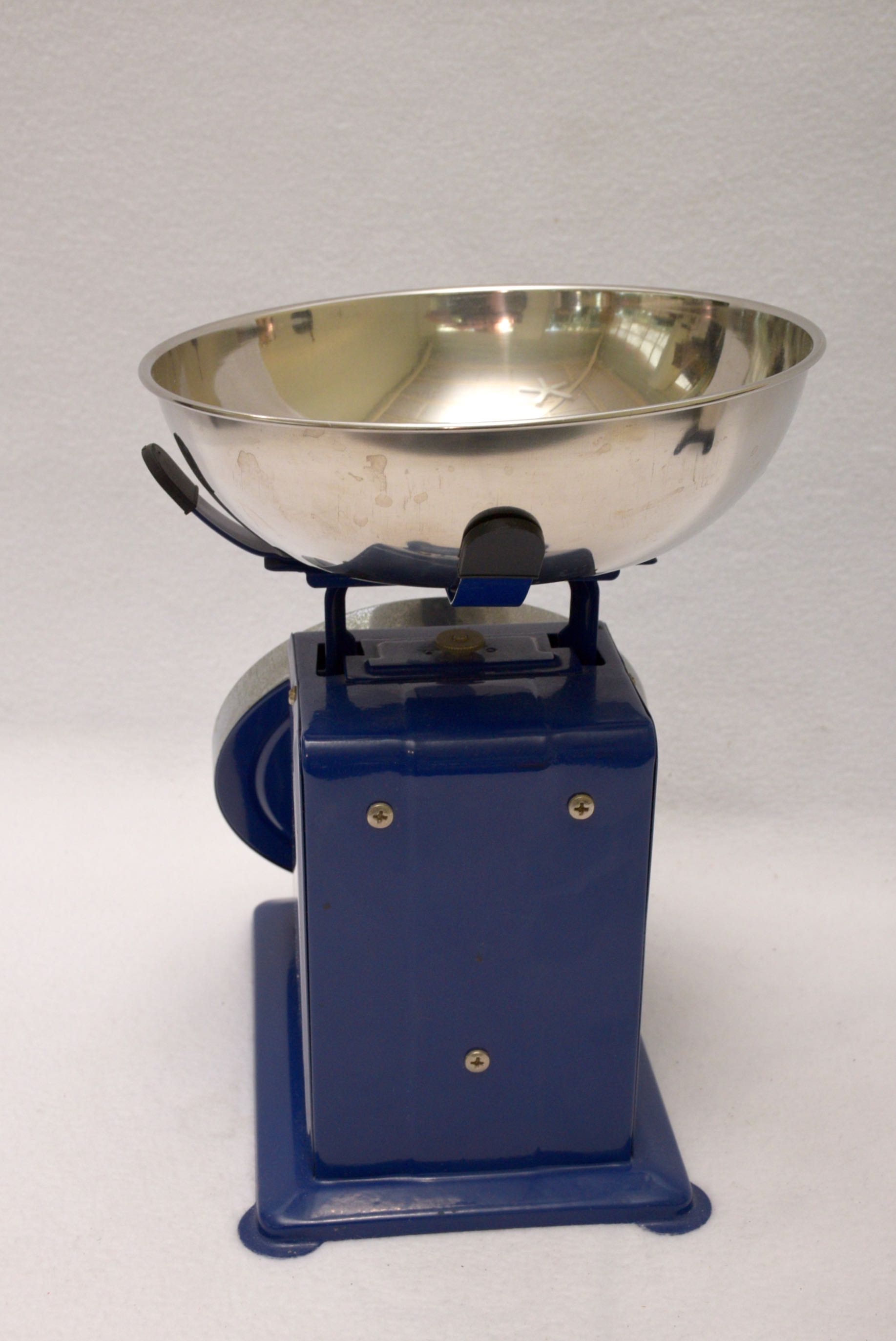 Typhoon Food Scale and Hamilton Beach Milkshake Mixer