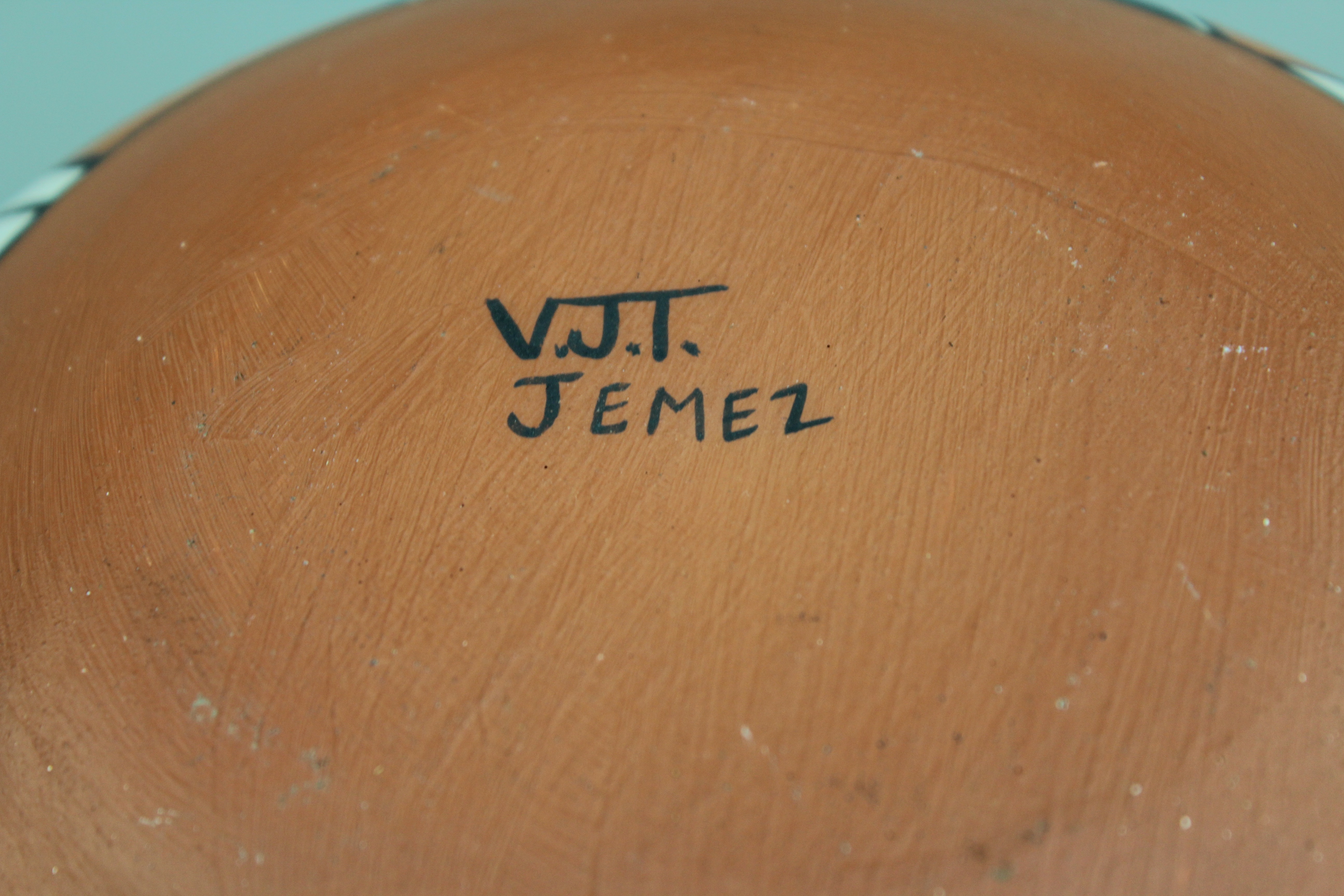 V.J.T. Jemez Pueblo Pottery Hummingbird Bowl Signed