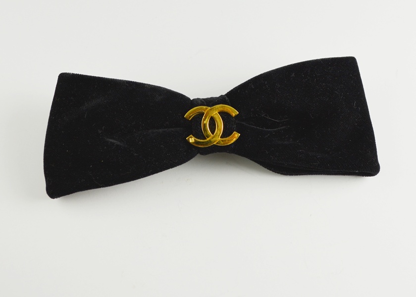 Chanel Black Velvet Bow Hair Clip