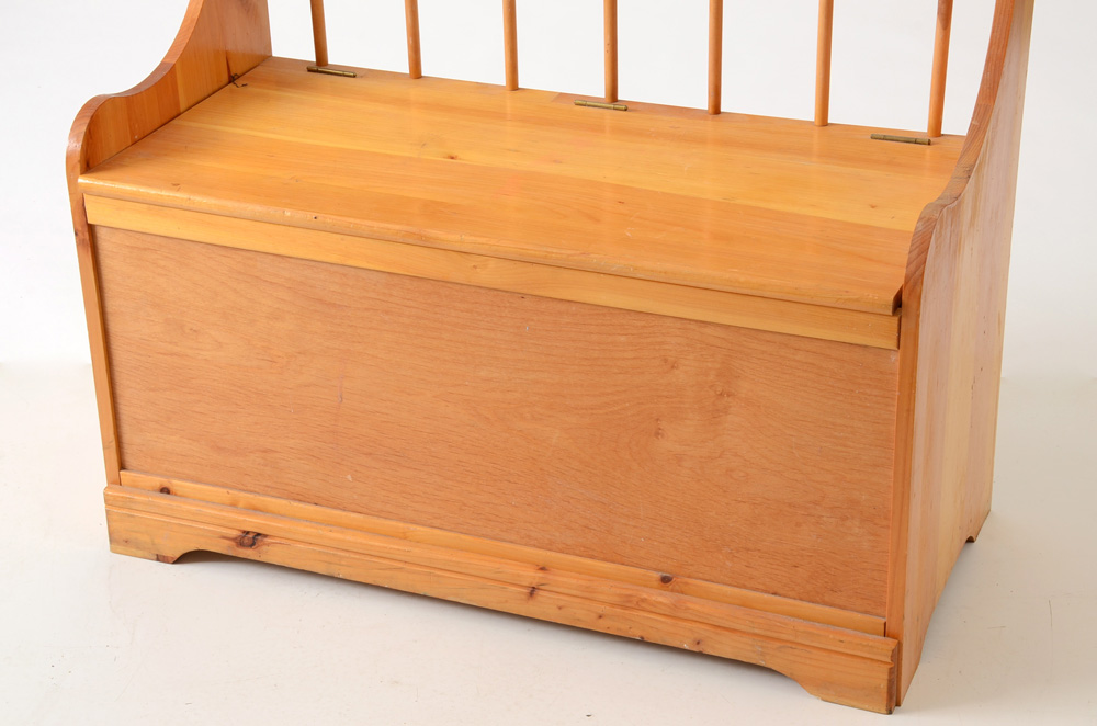 Pine Toy Chest/Bench