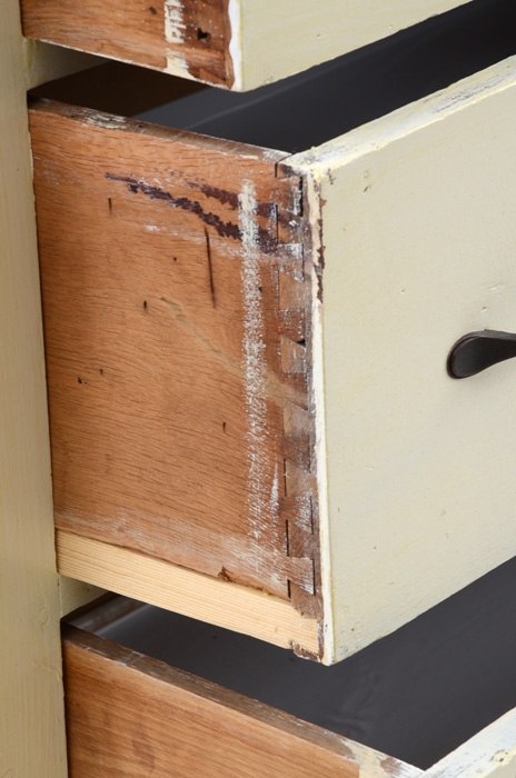 Ivory White Chest of Drawers