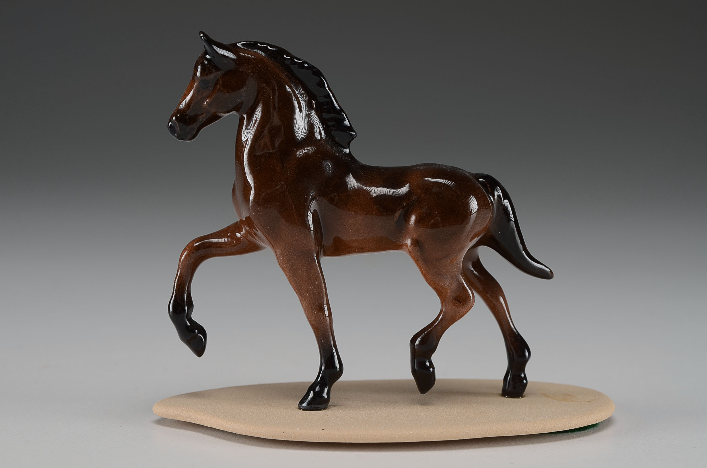 Pair of Hagen Renaker Porcelain Horses