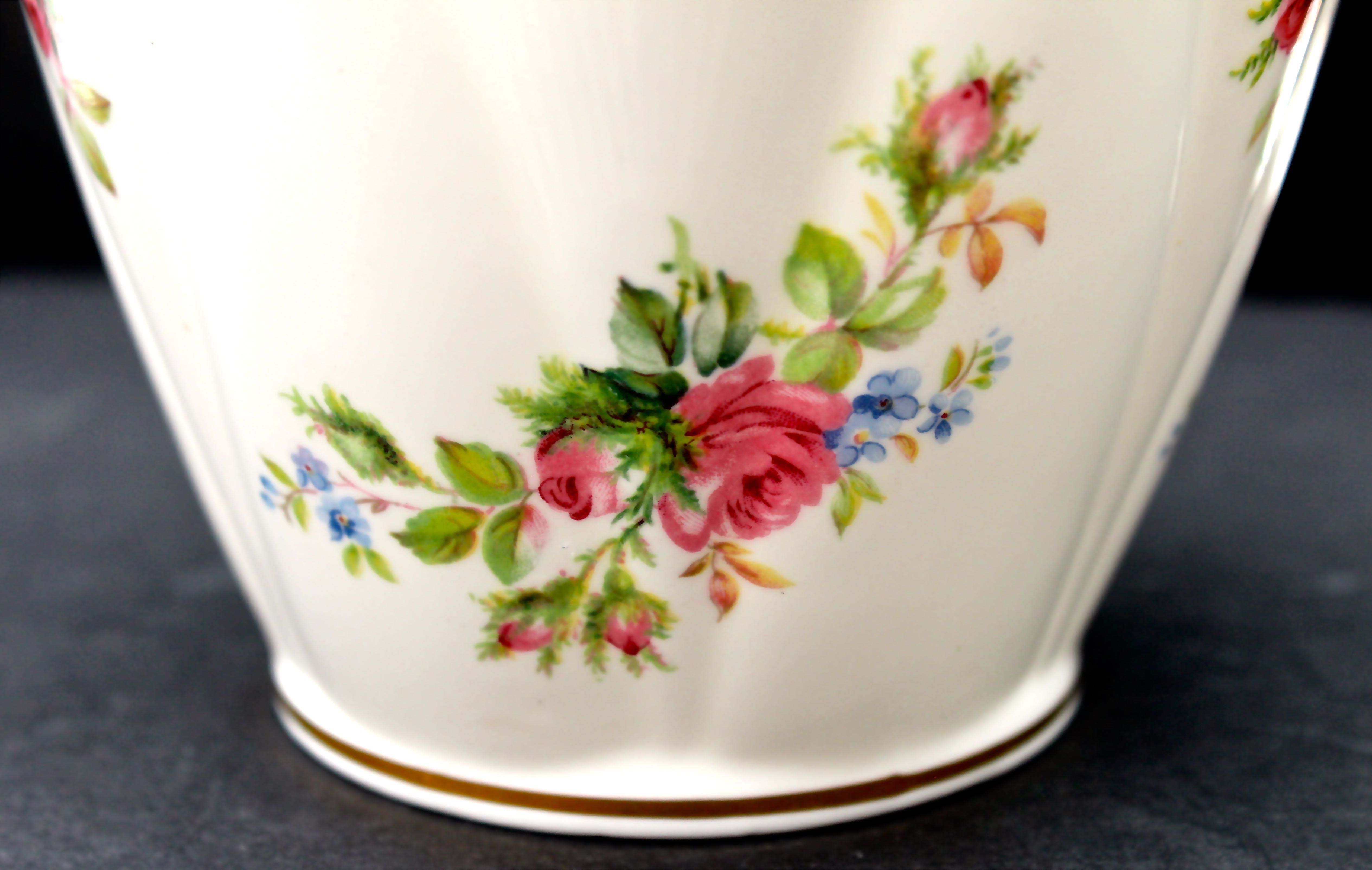 Royal Albert Vintage Moss Rose Lidded Jar