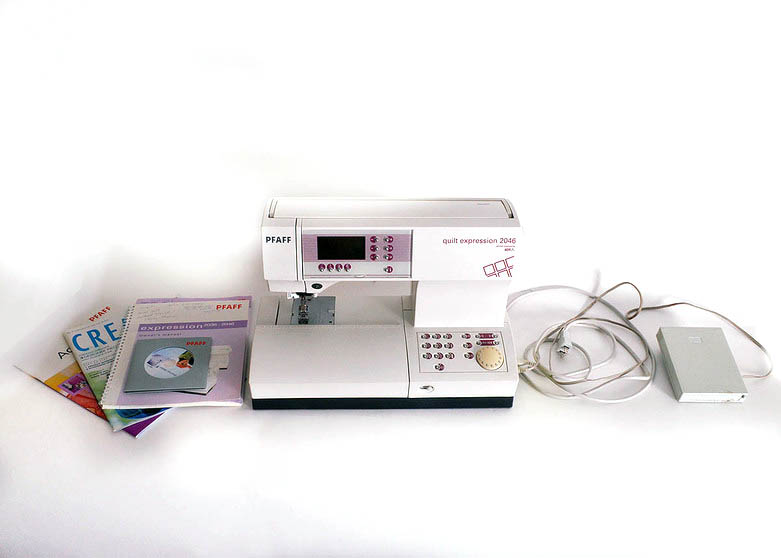 PFAFF Quilt Expression 2046 Quilting Machine