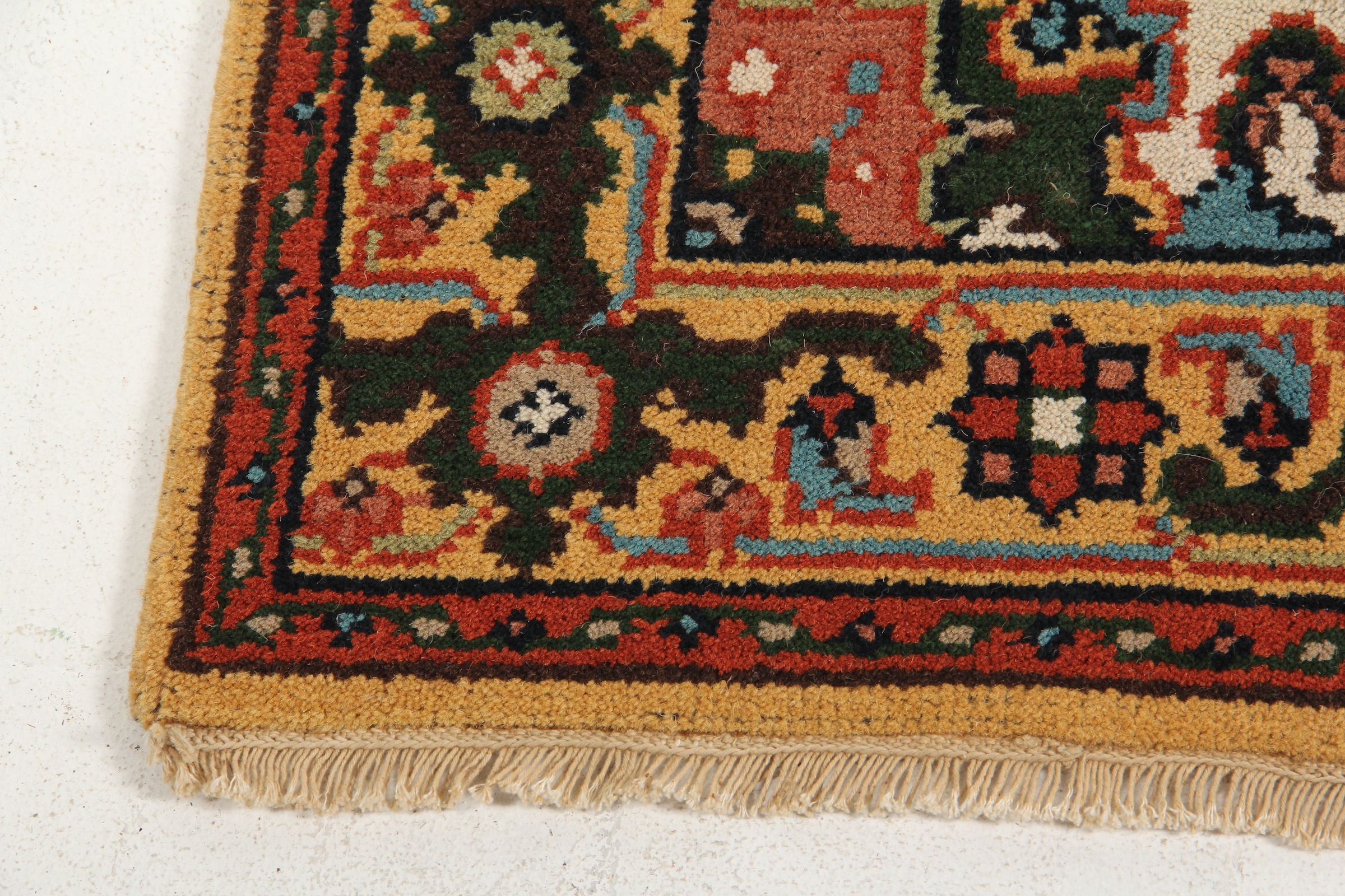 Hand Knotted Persian Isfahan Style Area Rug