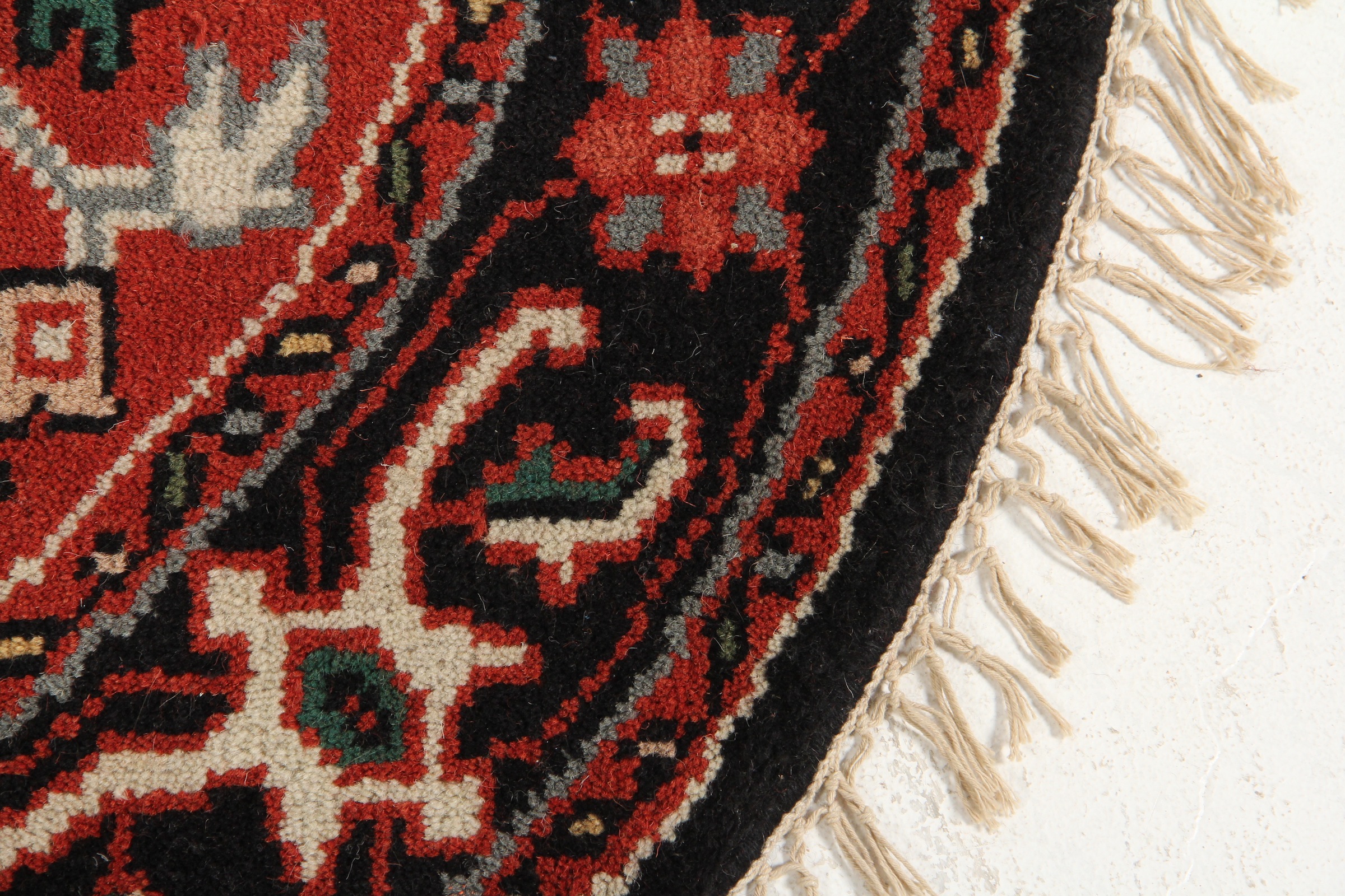 Round Hand Knotted Herati Themed Rug