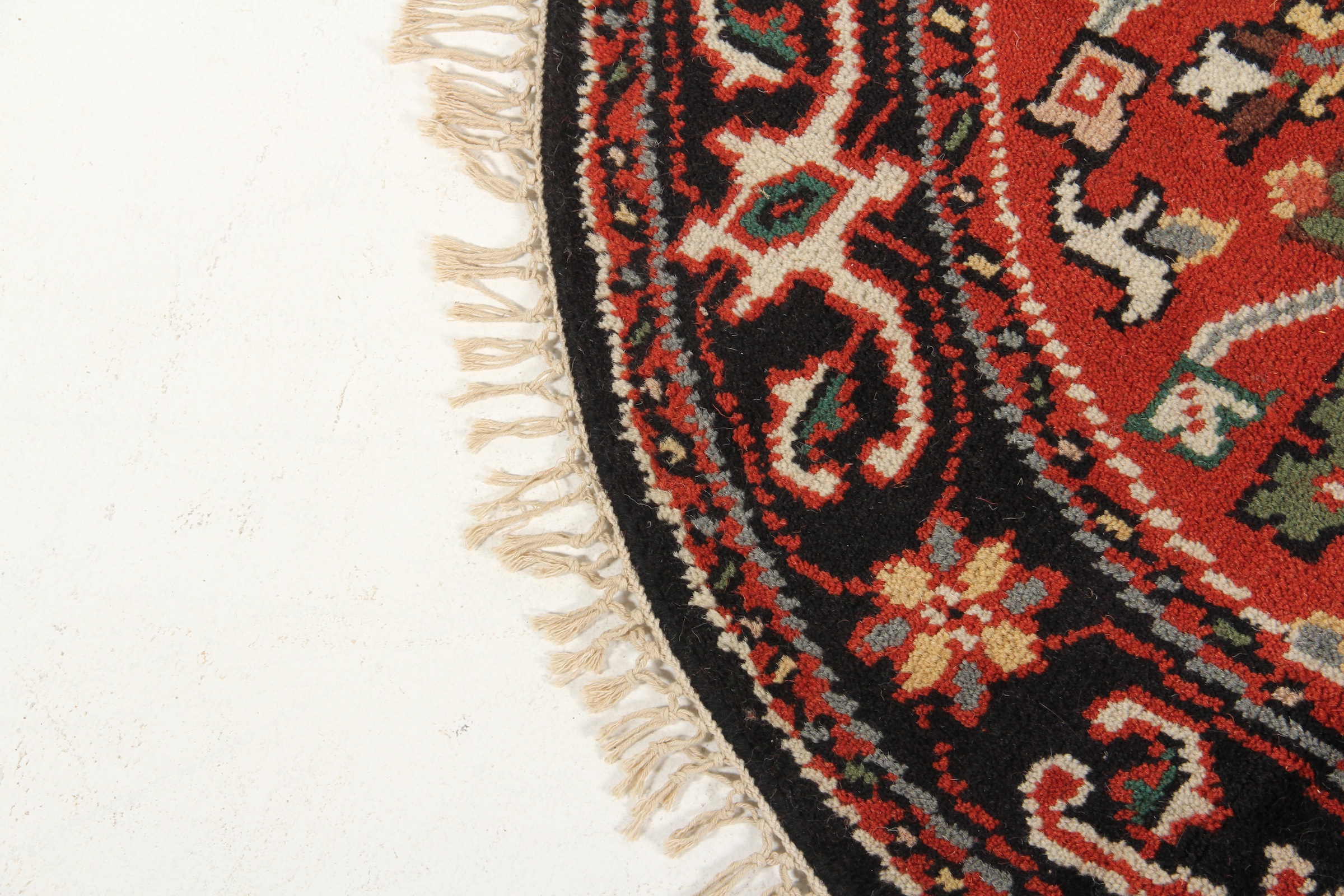 Round Hand Knotted Herati Themed Rug