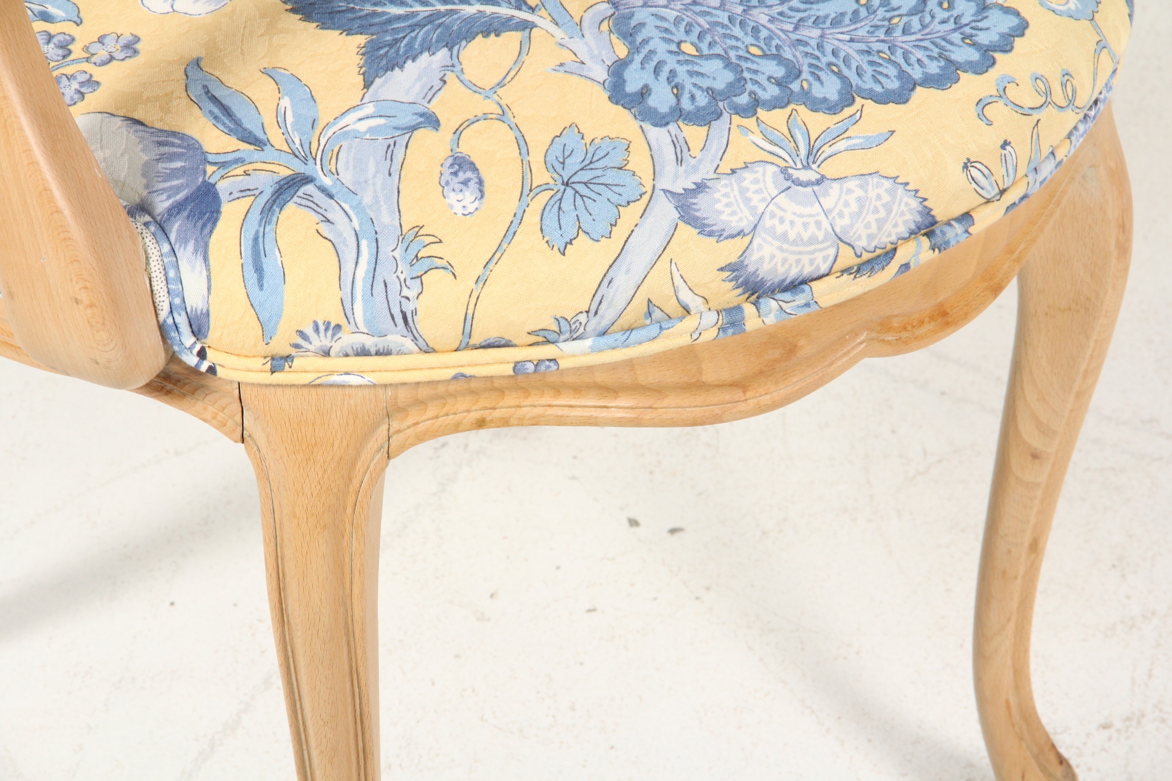 Armchair with Upholstered Seat