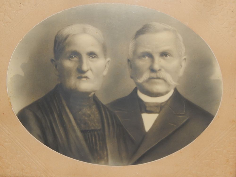 Antique Photos, Frames and Family Tree