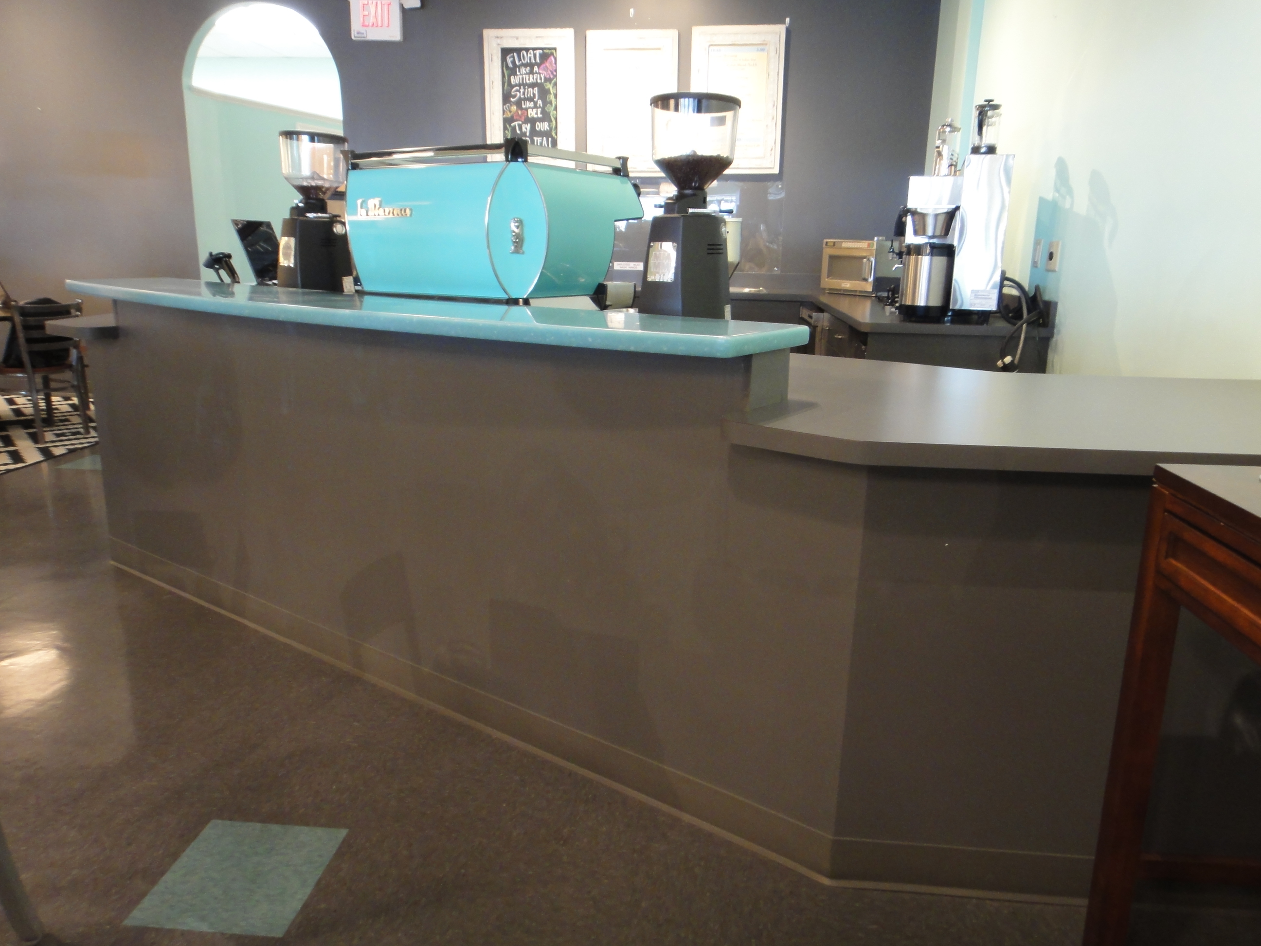 Full Counter, Lower Counter and Curved Corian Upper Counter
