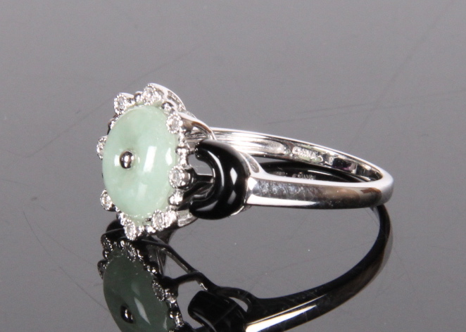 14k Gold Jade and Black Onyx Diamond Ring