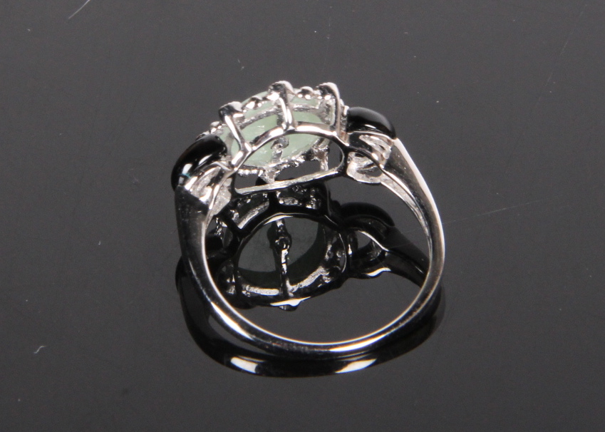 14k Gold Jade and Black Onyx Diamond Ring