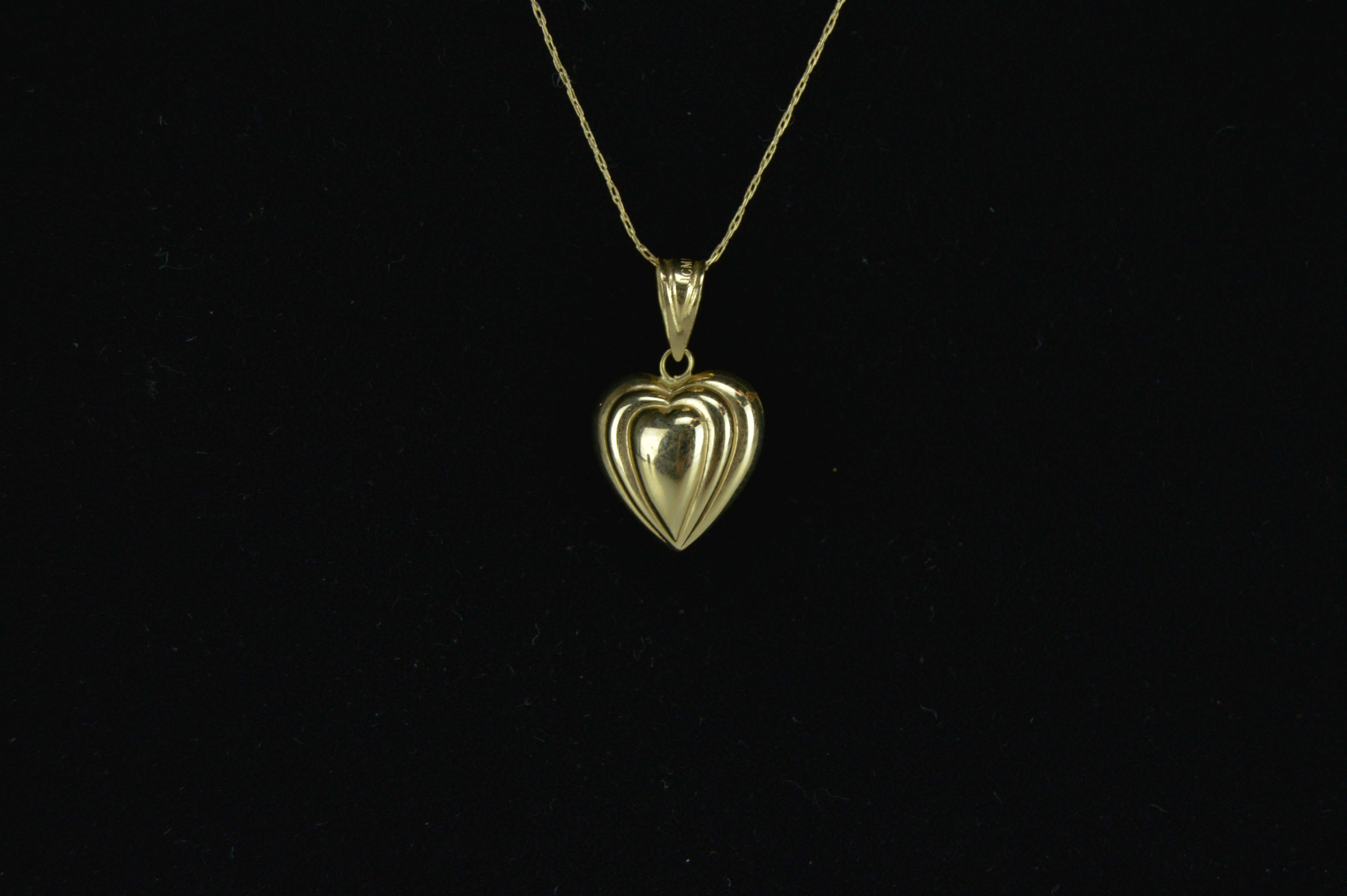 14K Golden Heart Pendant Necklace With Thin Chain