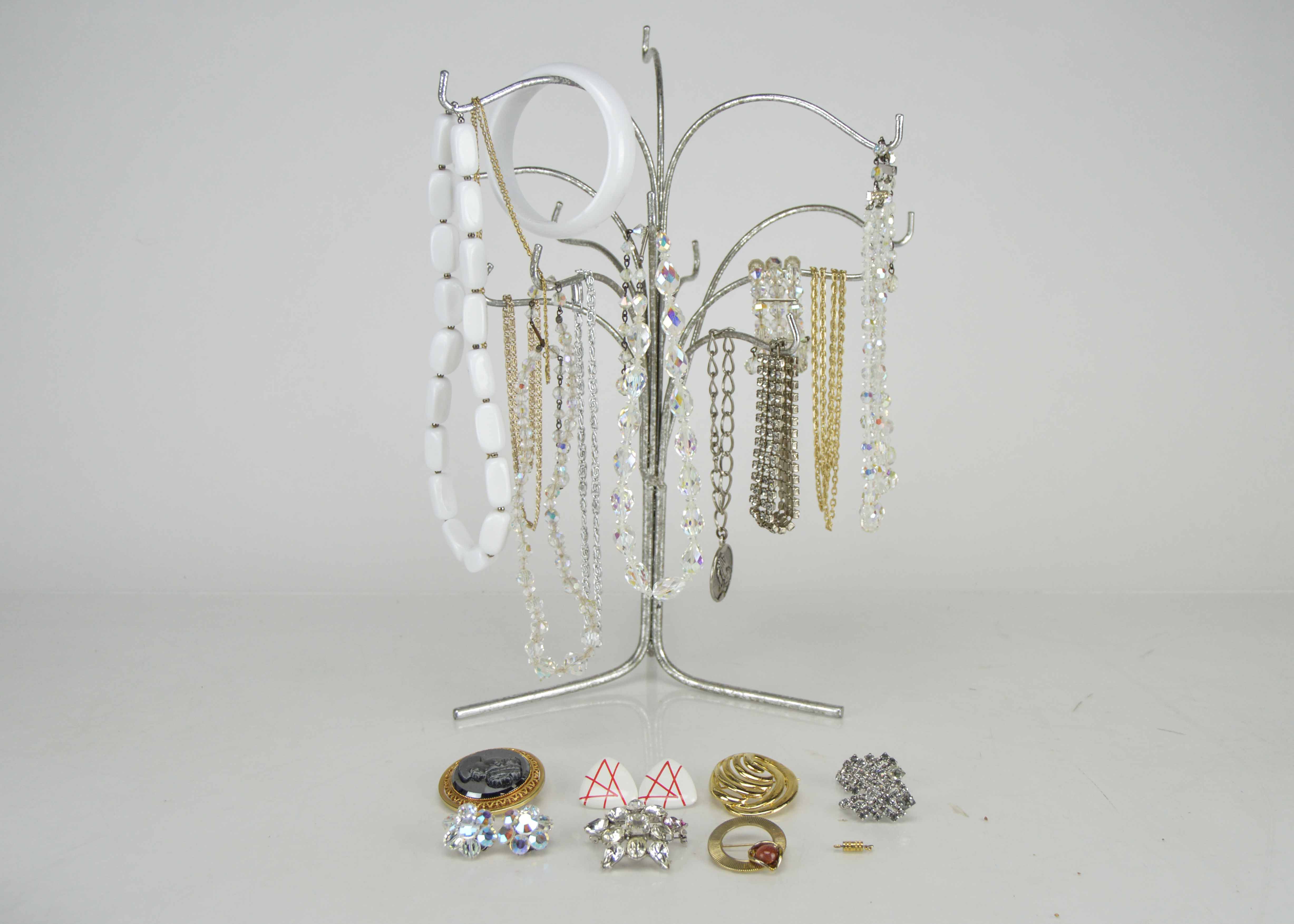 Vintage Jewelry Assortment