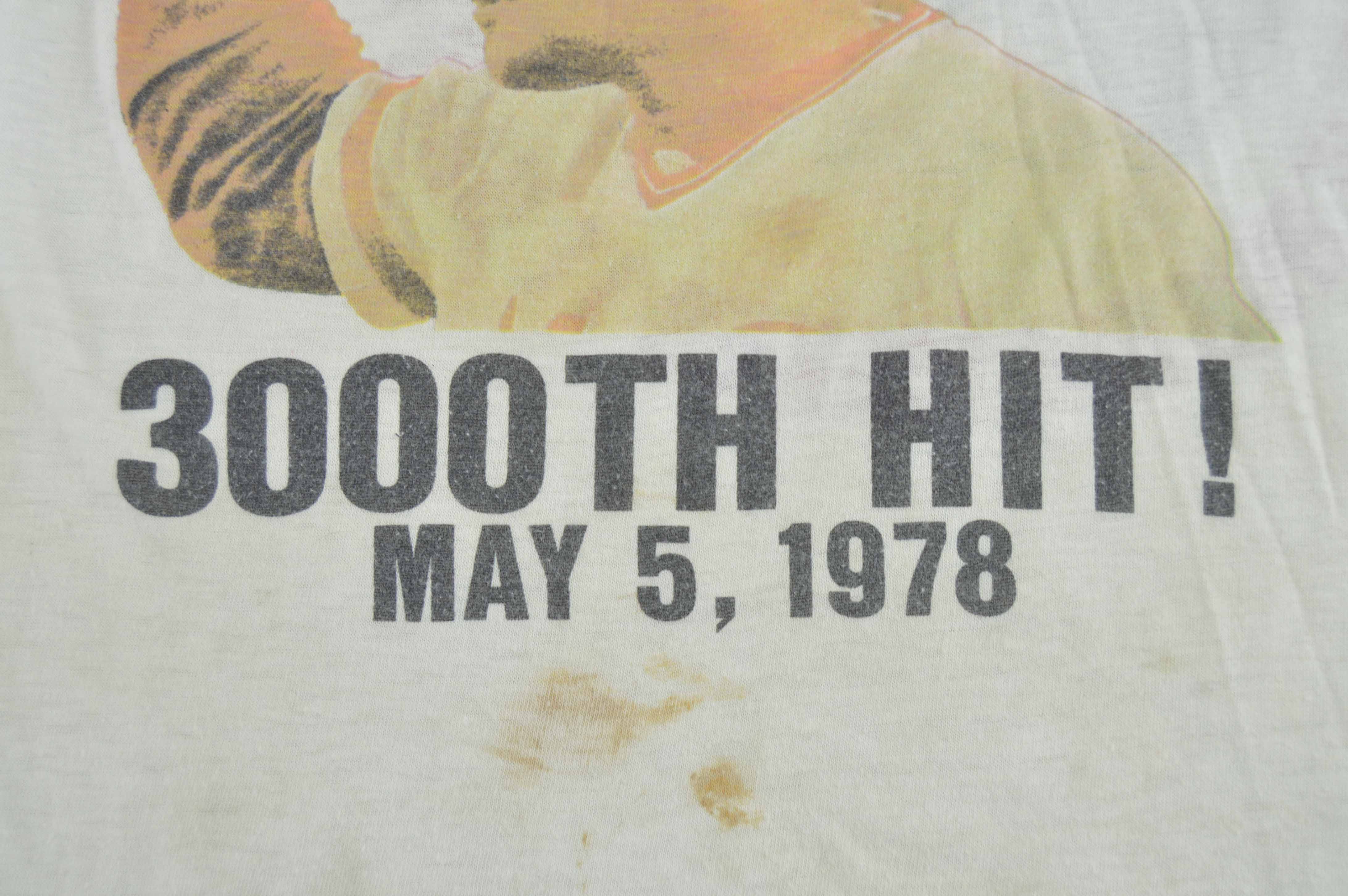 Vintage Pete Rose 3000th Hit Child's Tee Shirt and Bat