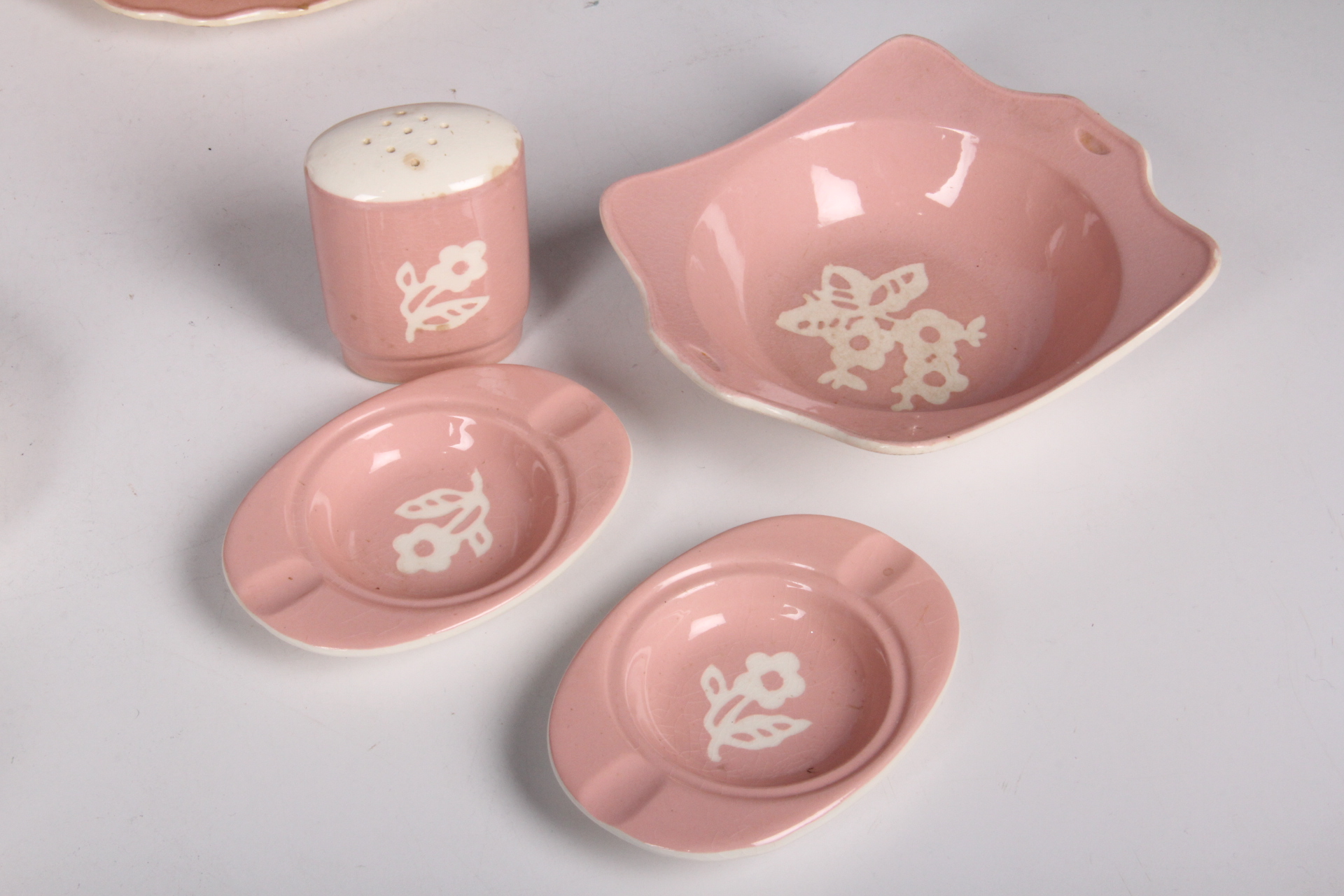 Vintage 1940s Harker Pink Cameron