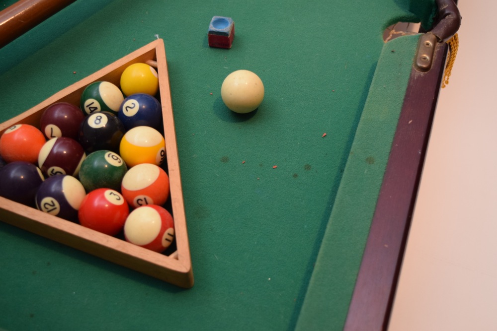"Minnesota Fats" Miniature Pool Table