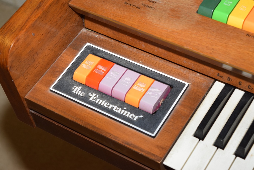 Kimball Aquarius "The Entertainer" Organ