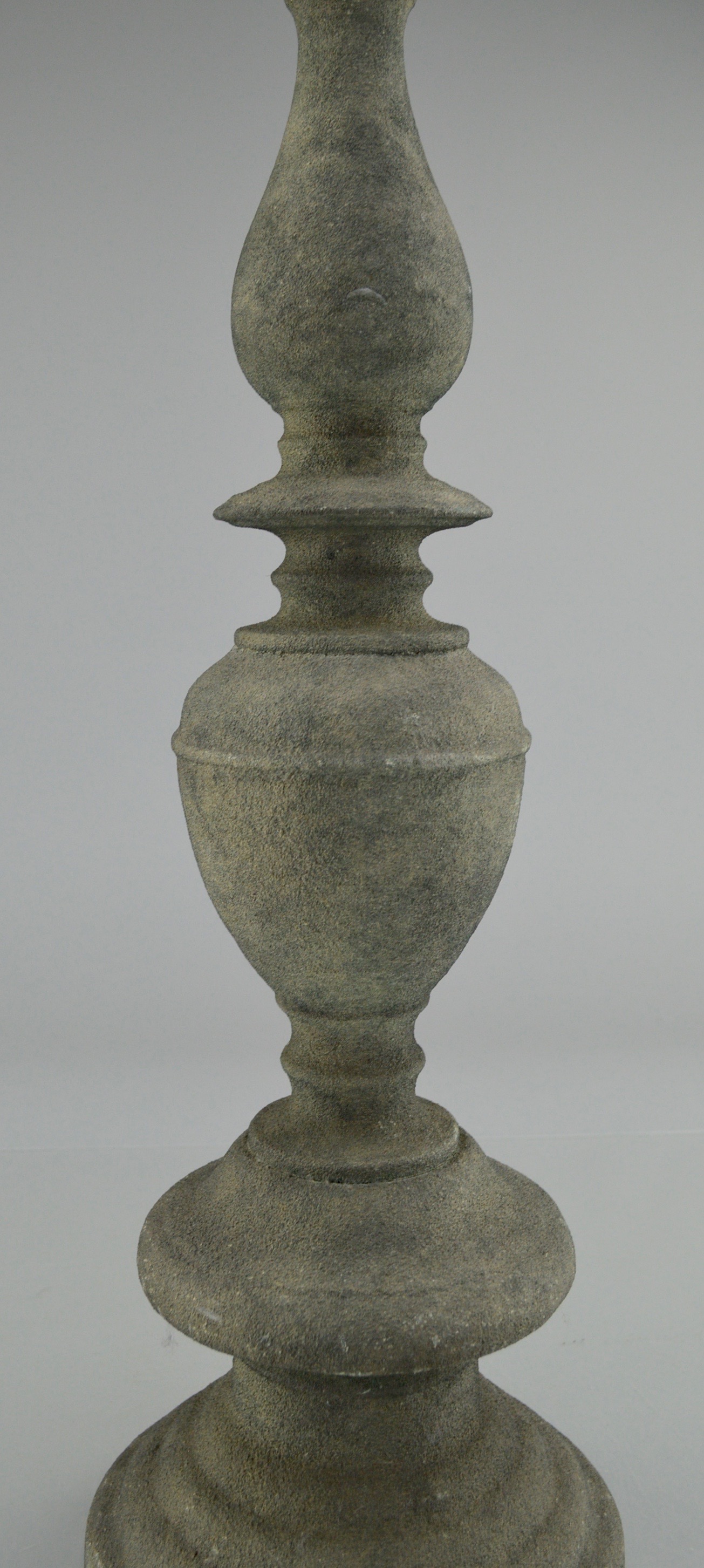 Pillar Candle Holder