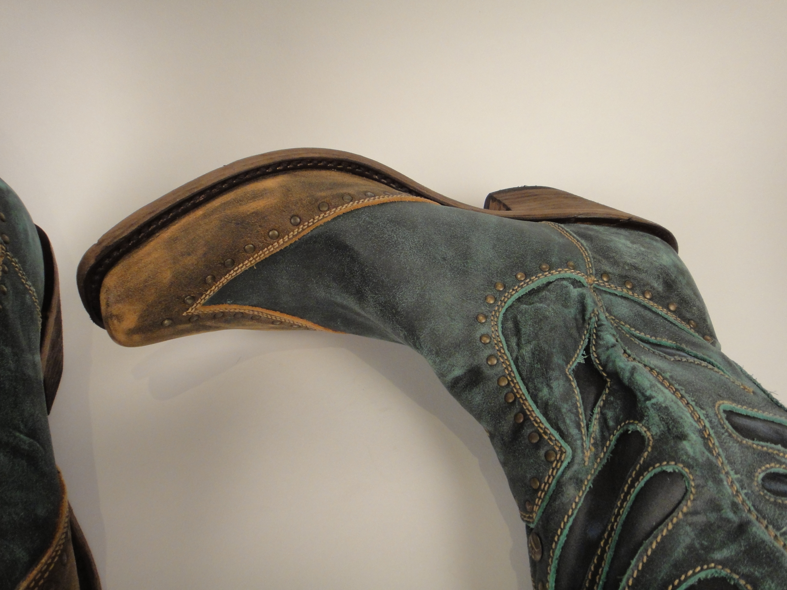 Women's Liberty Black Destressed Turquoise, Black Inlay Boots