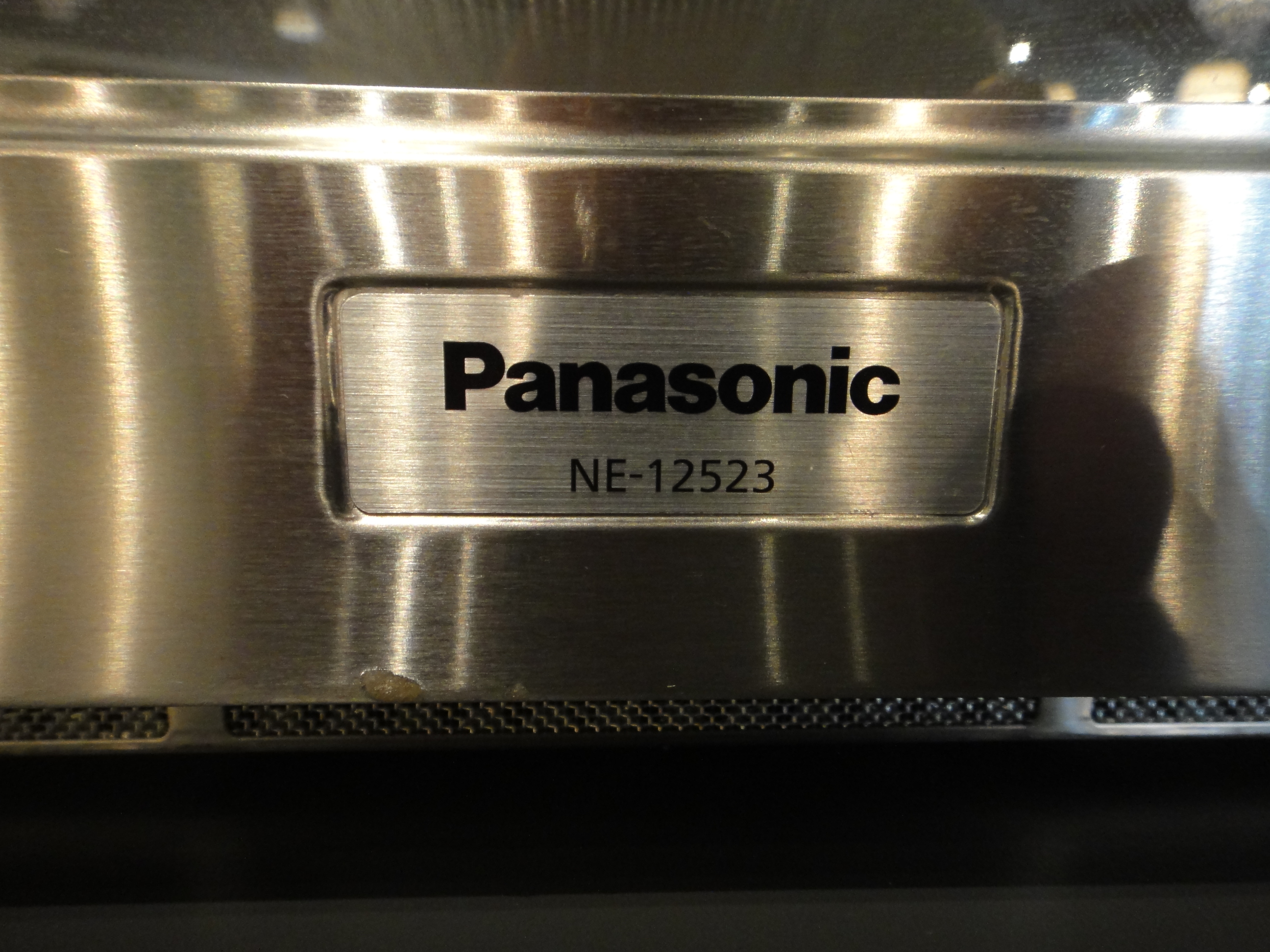 Panasonic Model No. NE-12523 Pro I Professional Microwave Oven