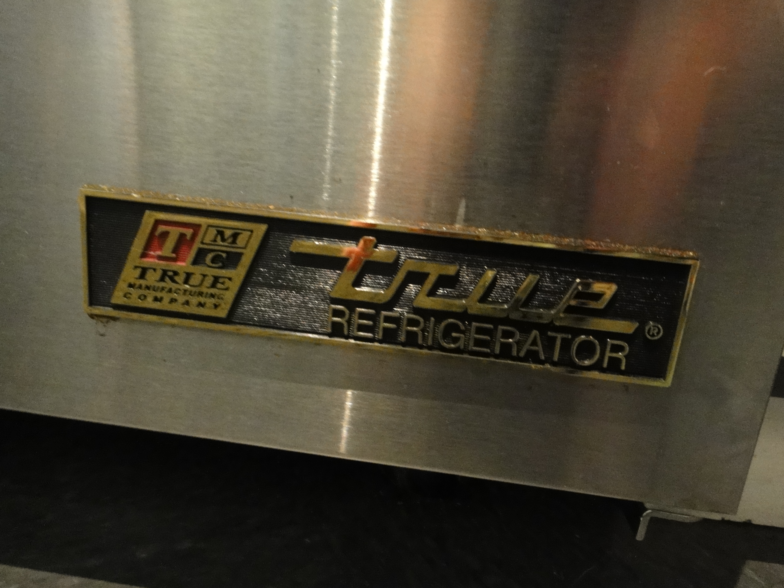 True Food Service Reach-in Undercounter Refrigerator