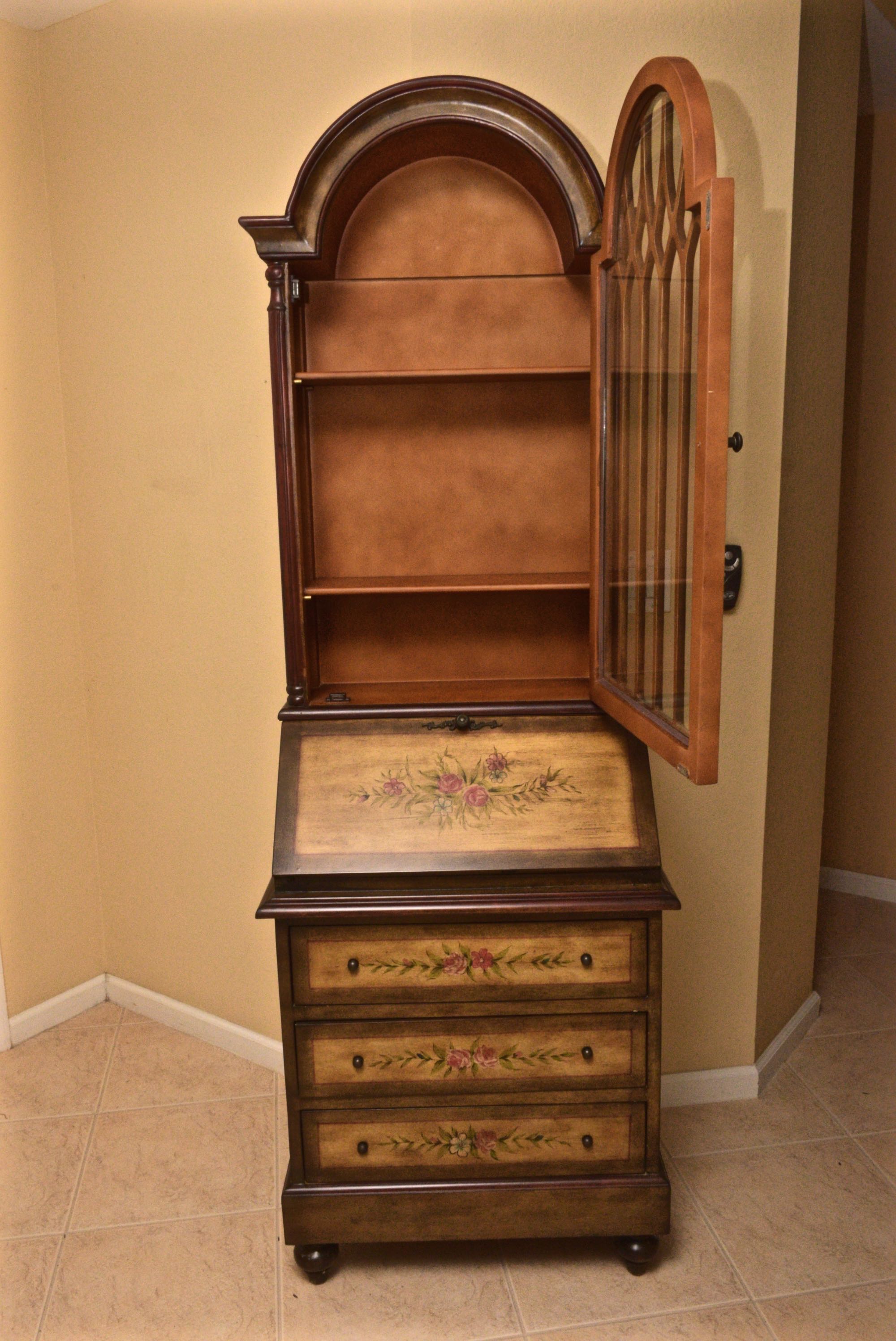 Small Secretary Desk with Hutch