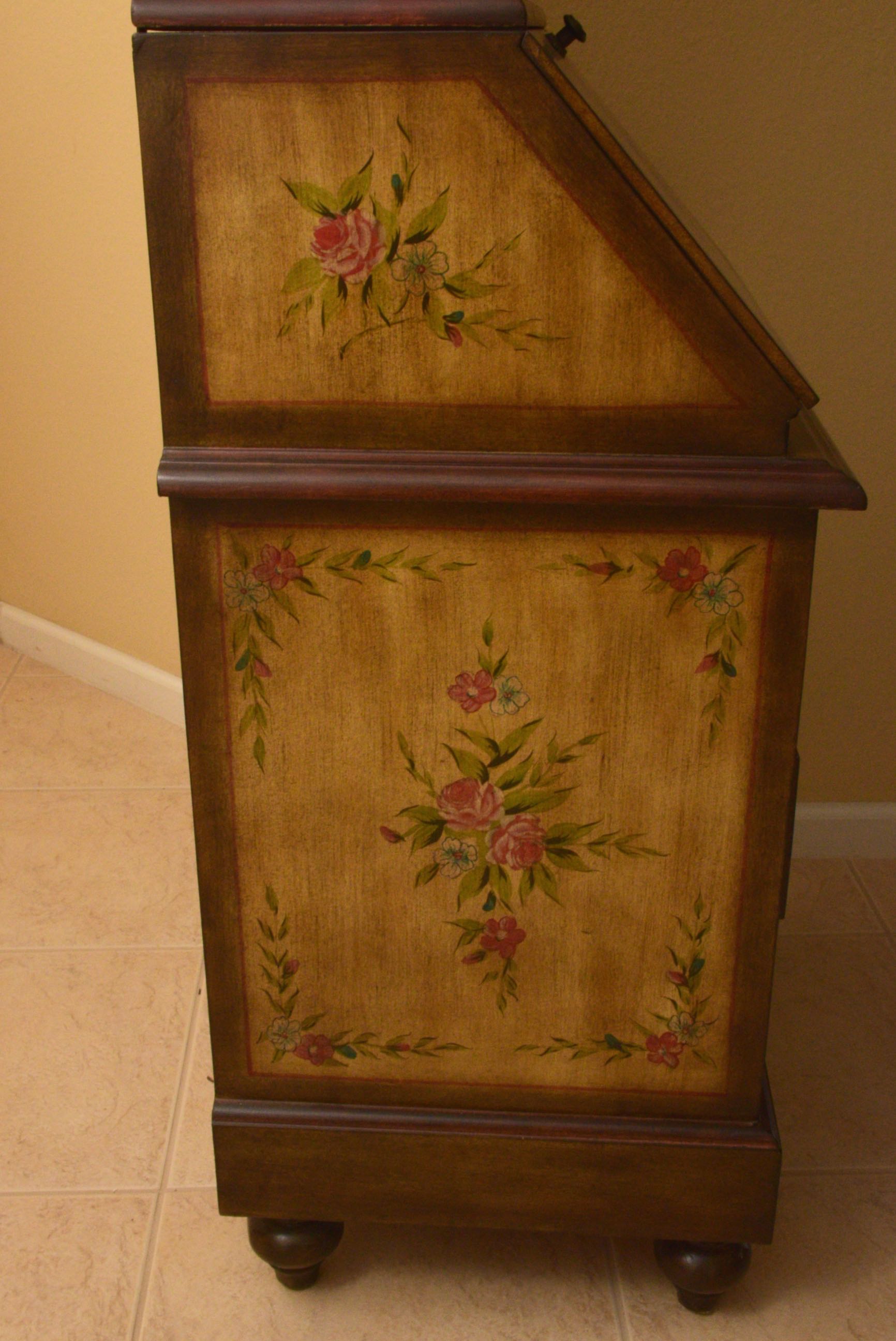 Small Secretary Desk with Hutch
