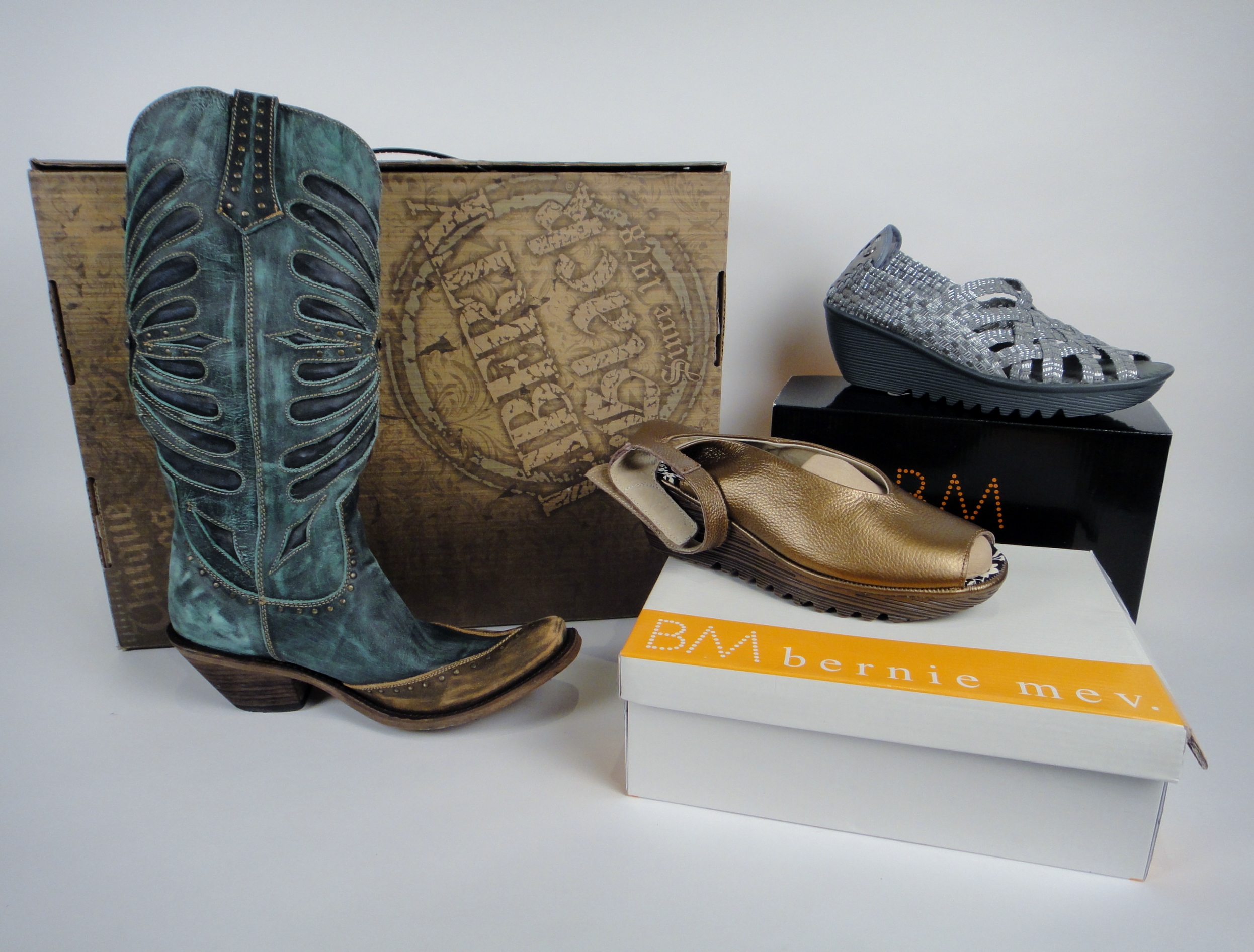 New Liberty Black Boots and Bernie Mev Shoes Size "9.5"