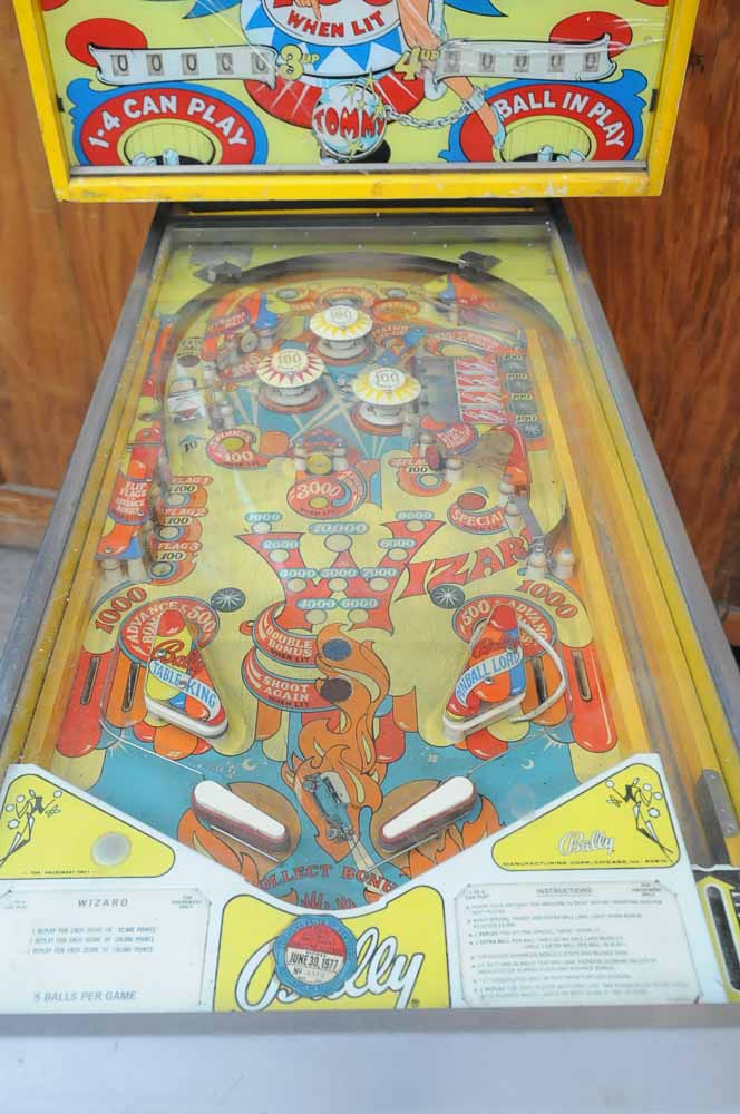 1974 Bally "Wizard!" Pinball Machine