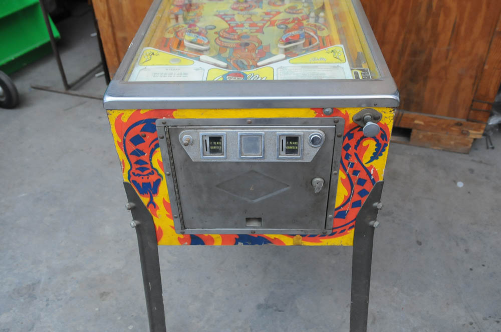 1974 Bally "Wizard!" Pinball Machine