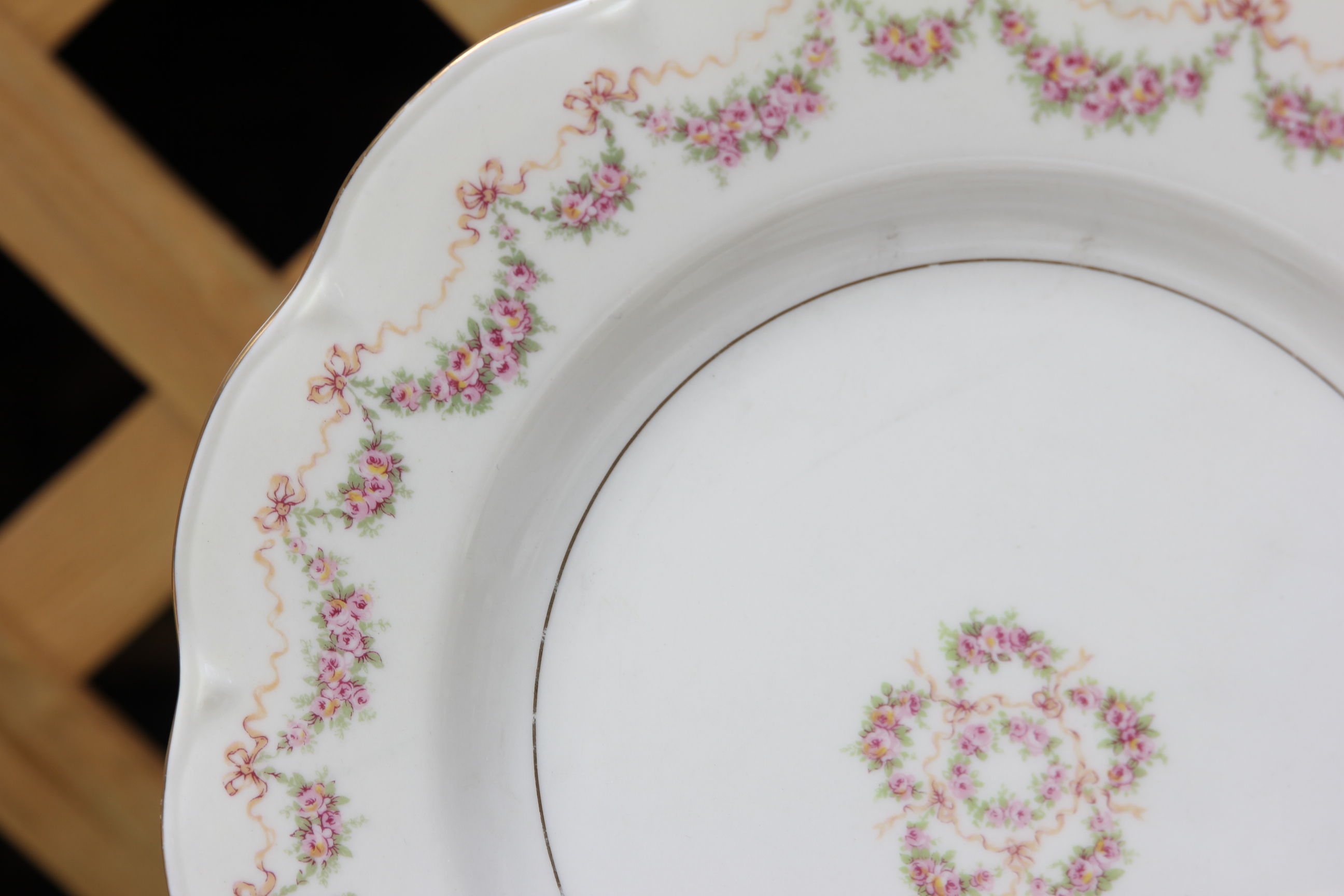 Theodore Haviland China Collection, Hamilton Pattern