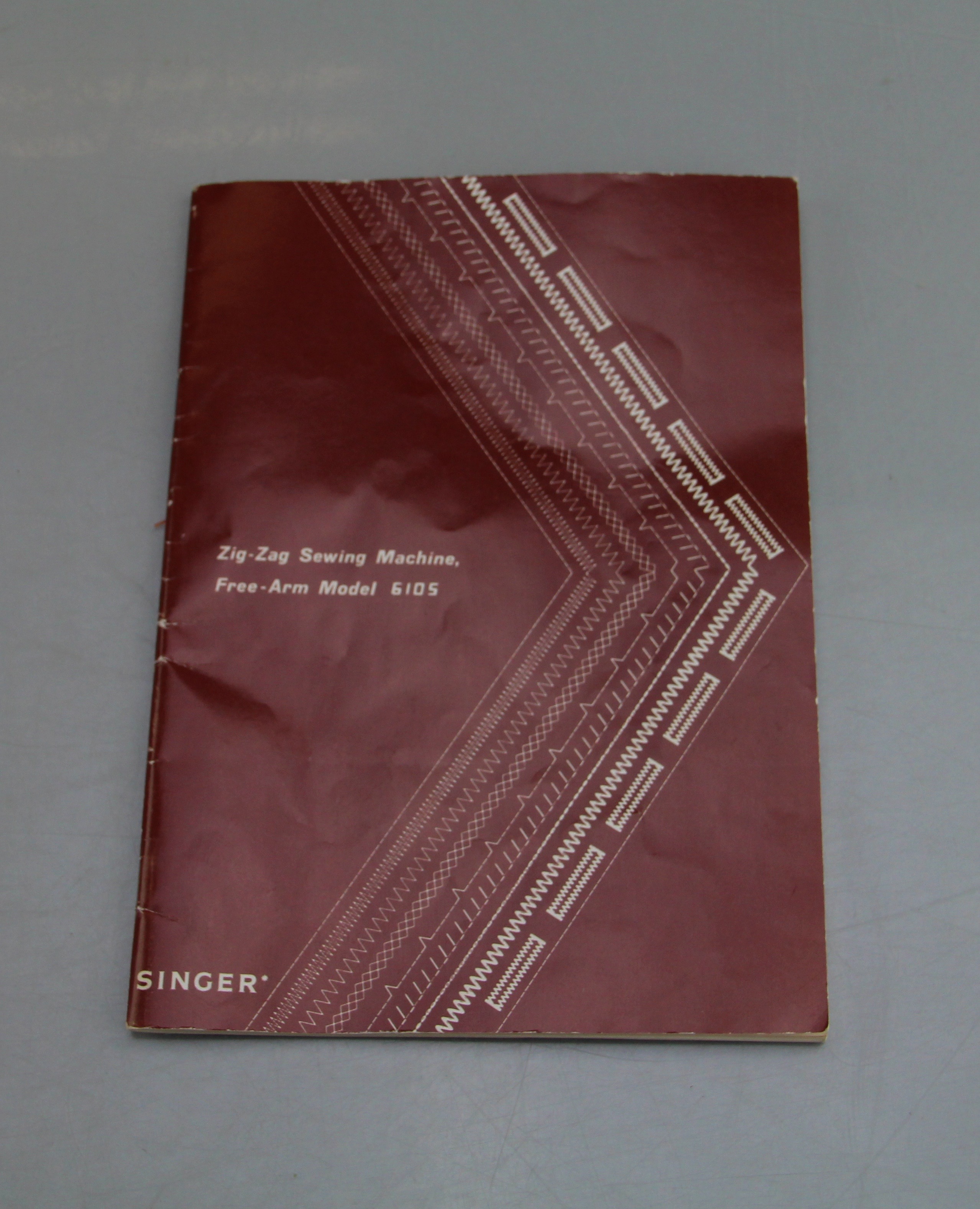 Vintage 1979 Zig-Zag Singer Sewing Machine