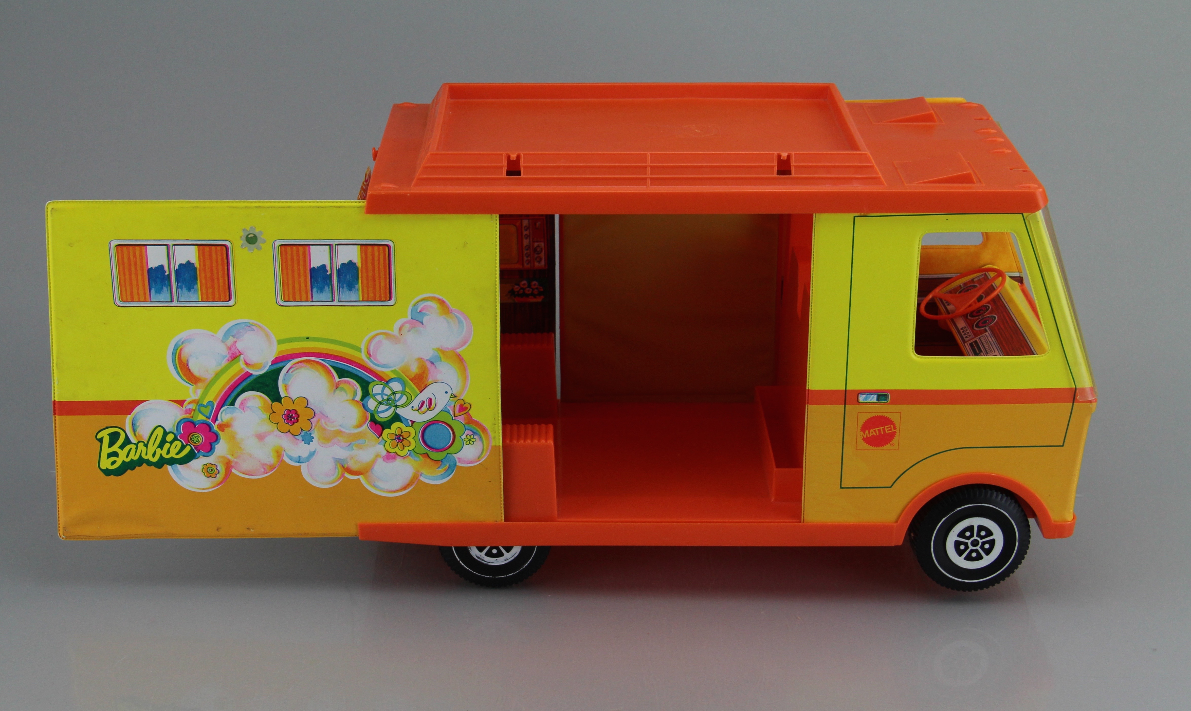 Vintage Barbie Country Camper