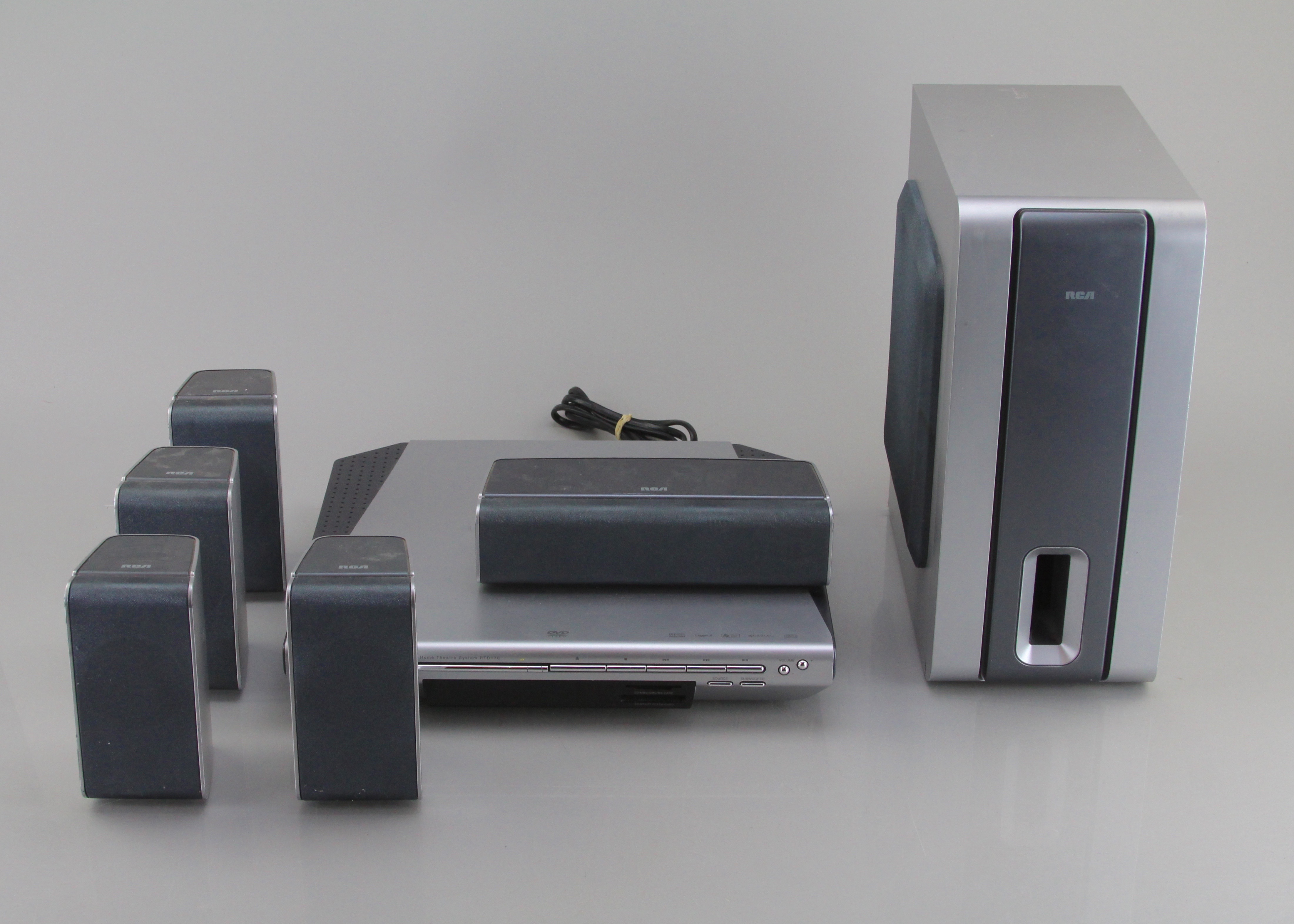 RCA RTD170 DVD Home Theater System with Surround Sound Speakers