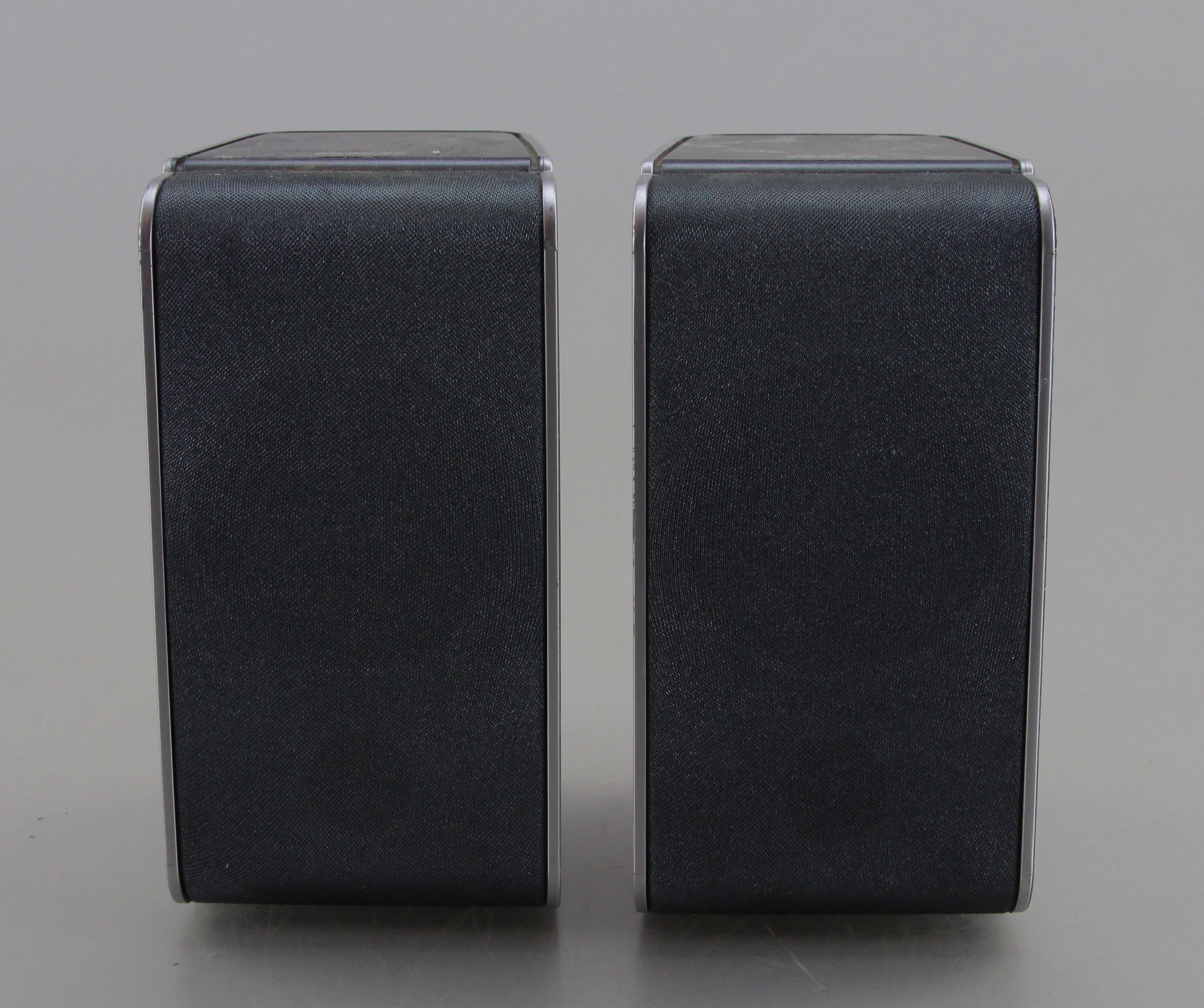 RCA RTD170 DVD Home Theater System with Surround Sound Speakers