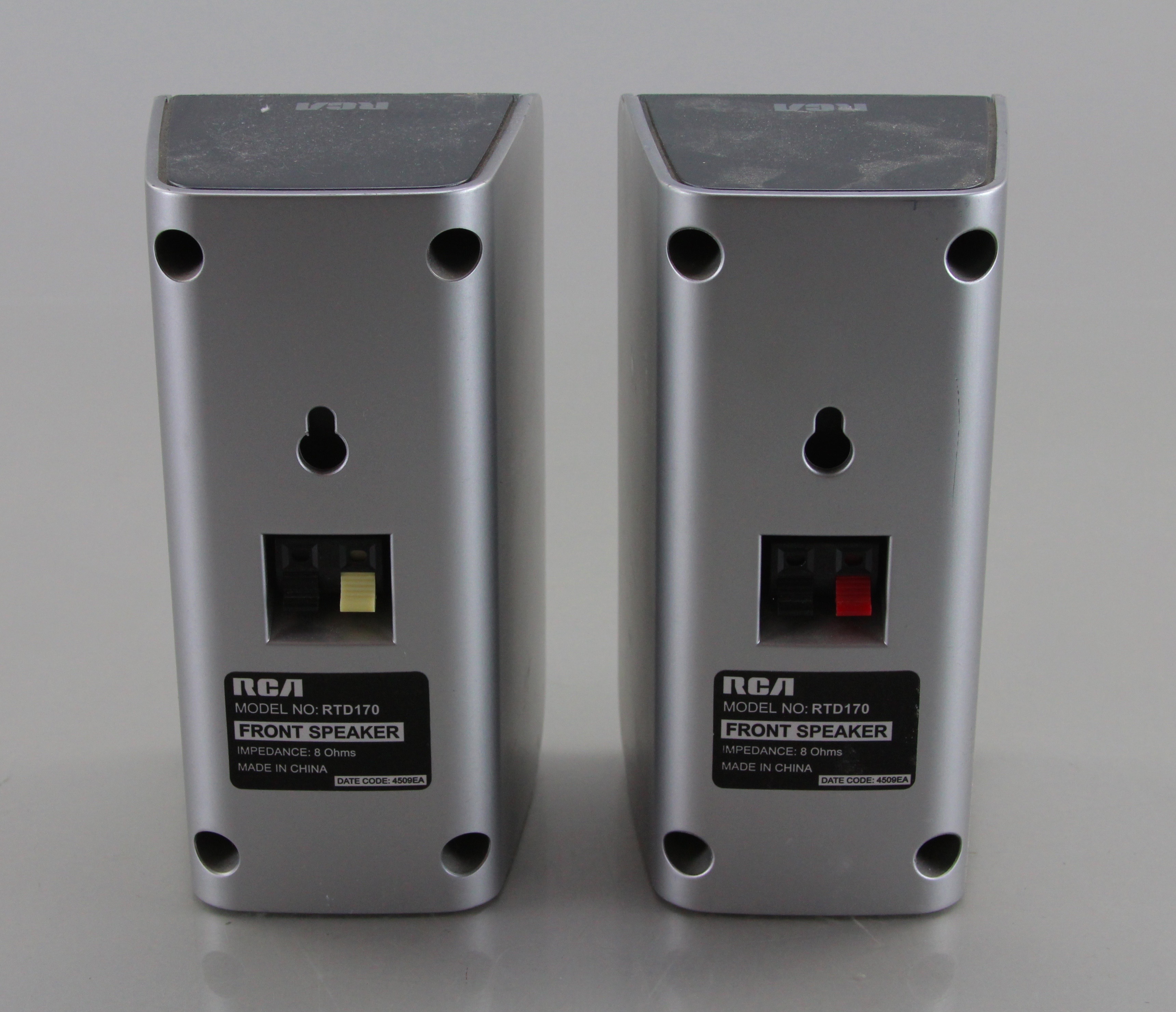 RCA RTD170 DVD Home Theater System with Surround Sound Speakers