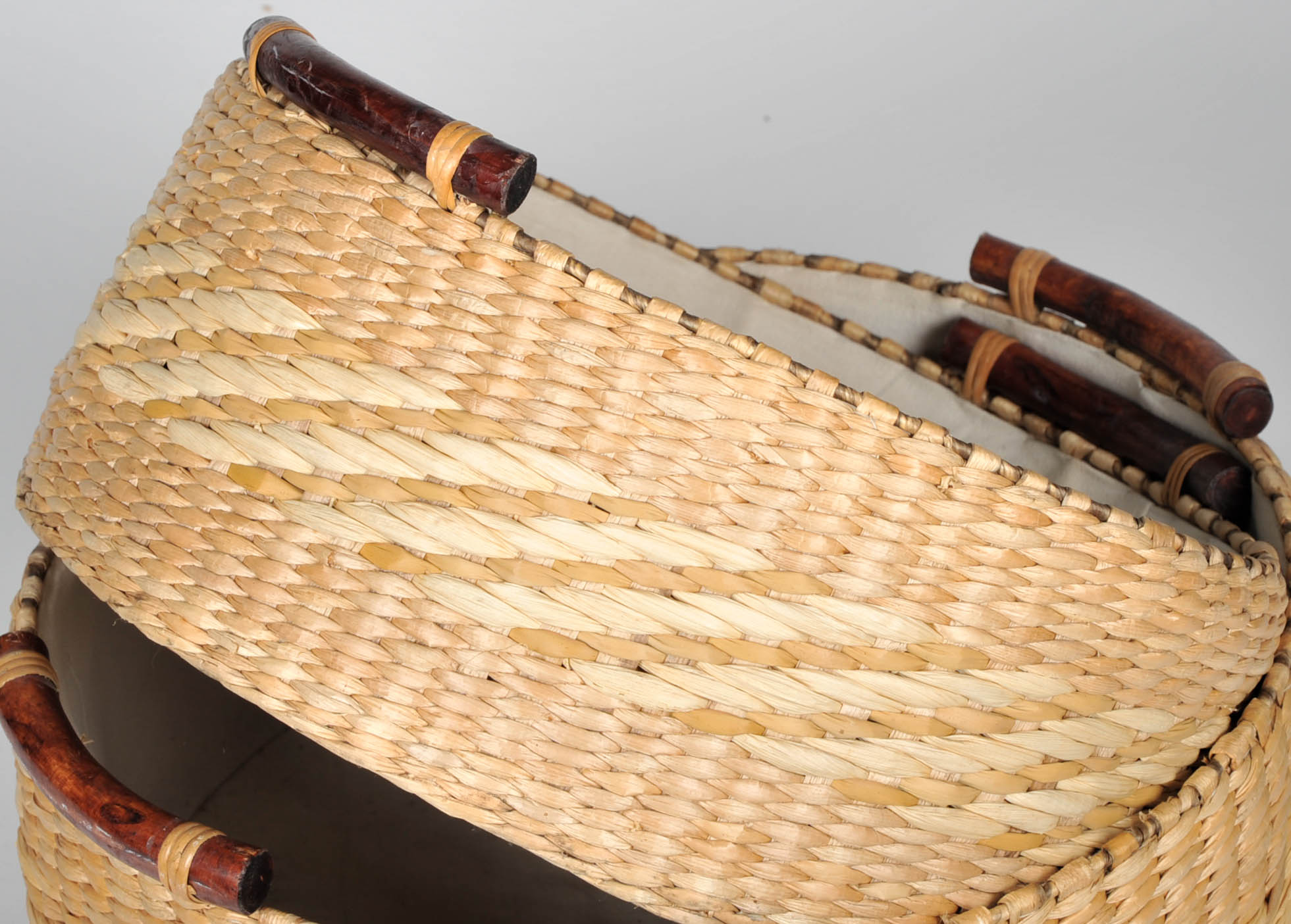 Linen Lined Wicker Baskets
