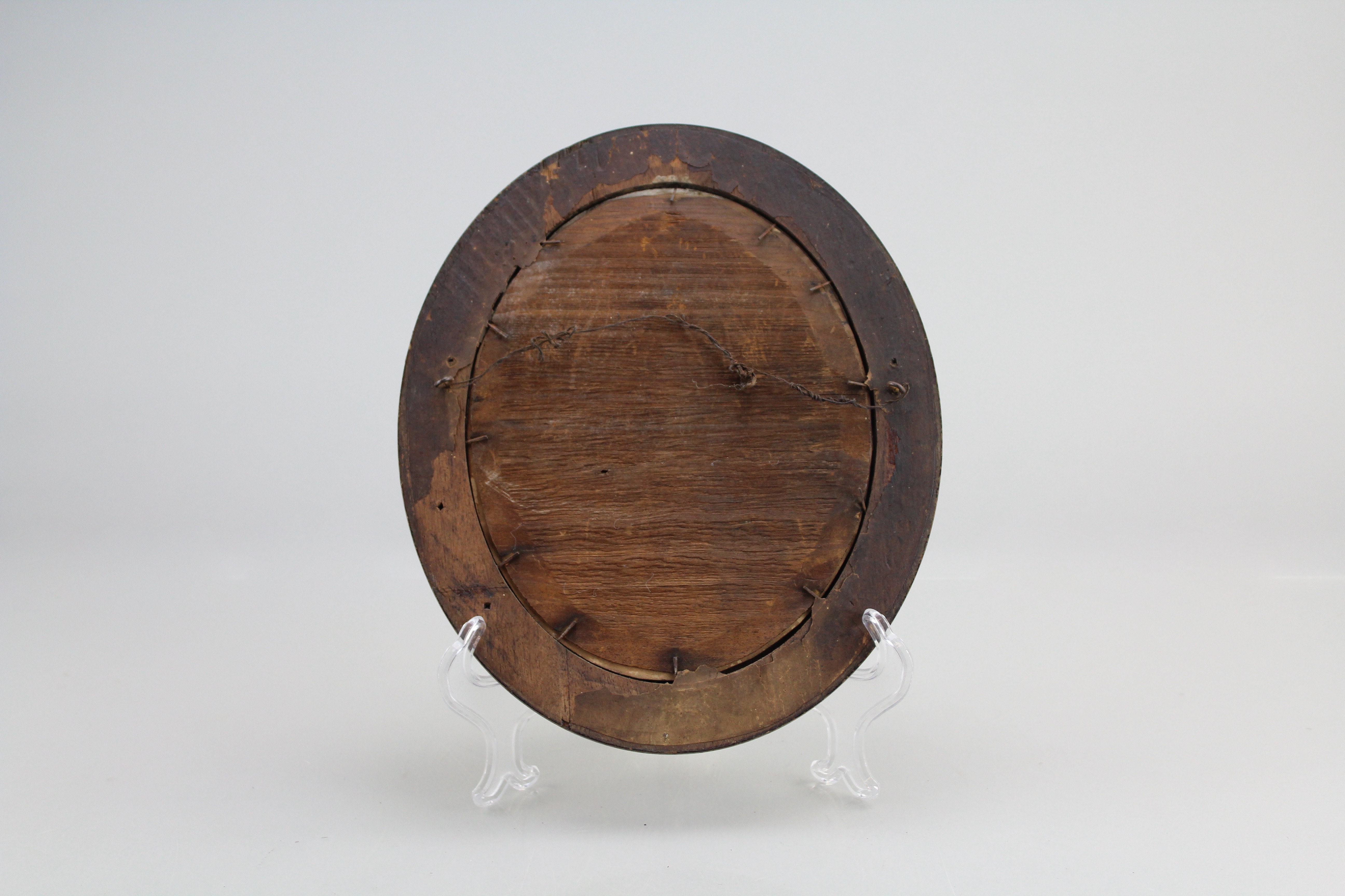 Assortment of Oval Wooden Framed Portrait Photos and Empty Frames