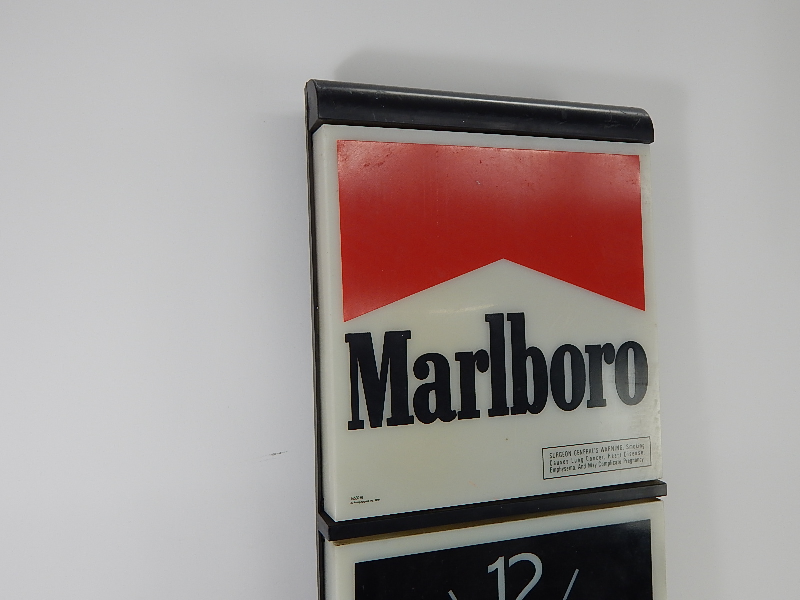 Marlboro Lighted Sign/Clock