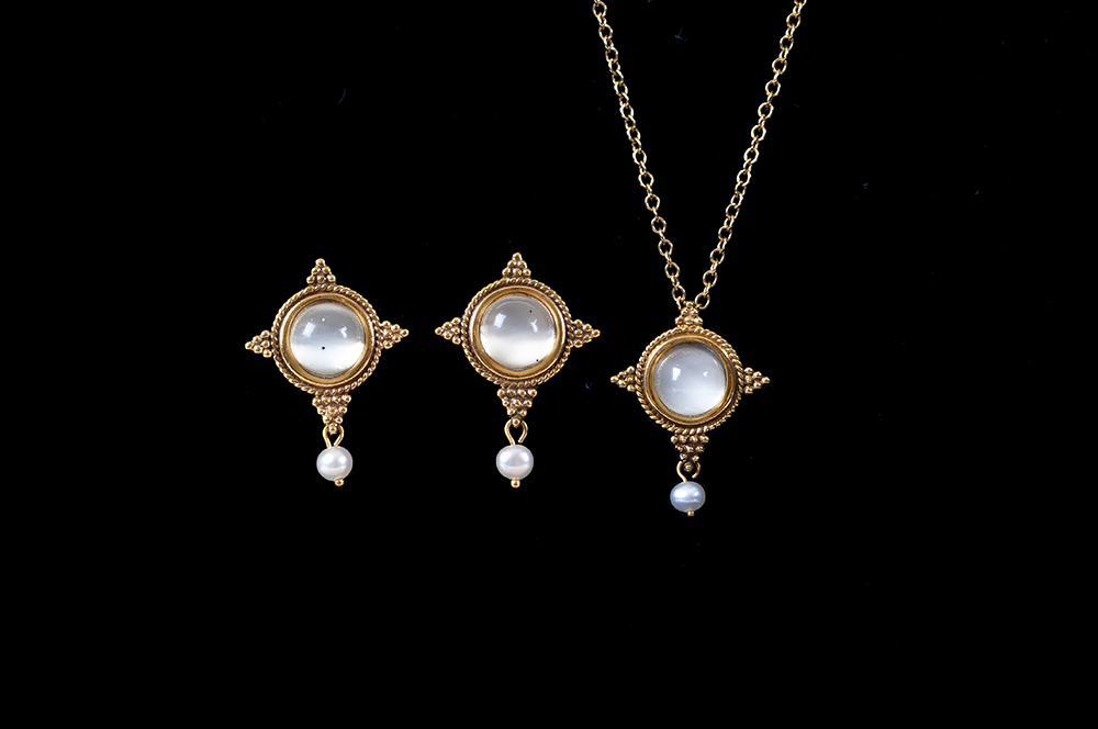 Vintage 14K Gold Earring and Necklace Set