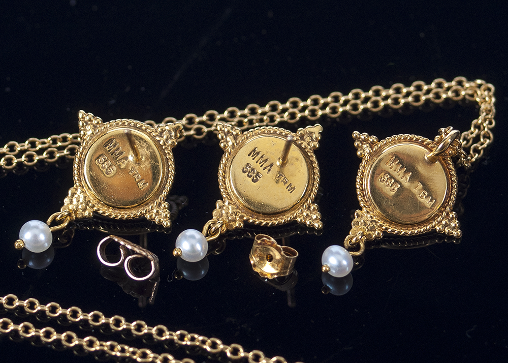 Vintage 14K Gold Earring and Necklace Set