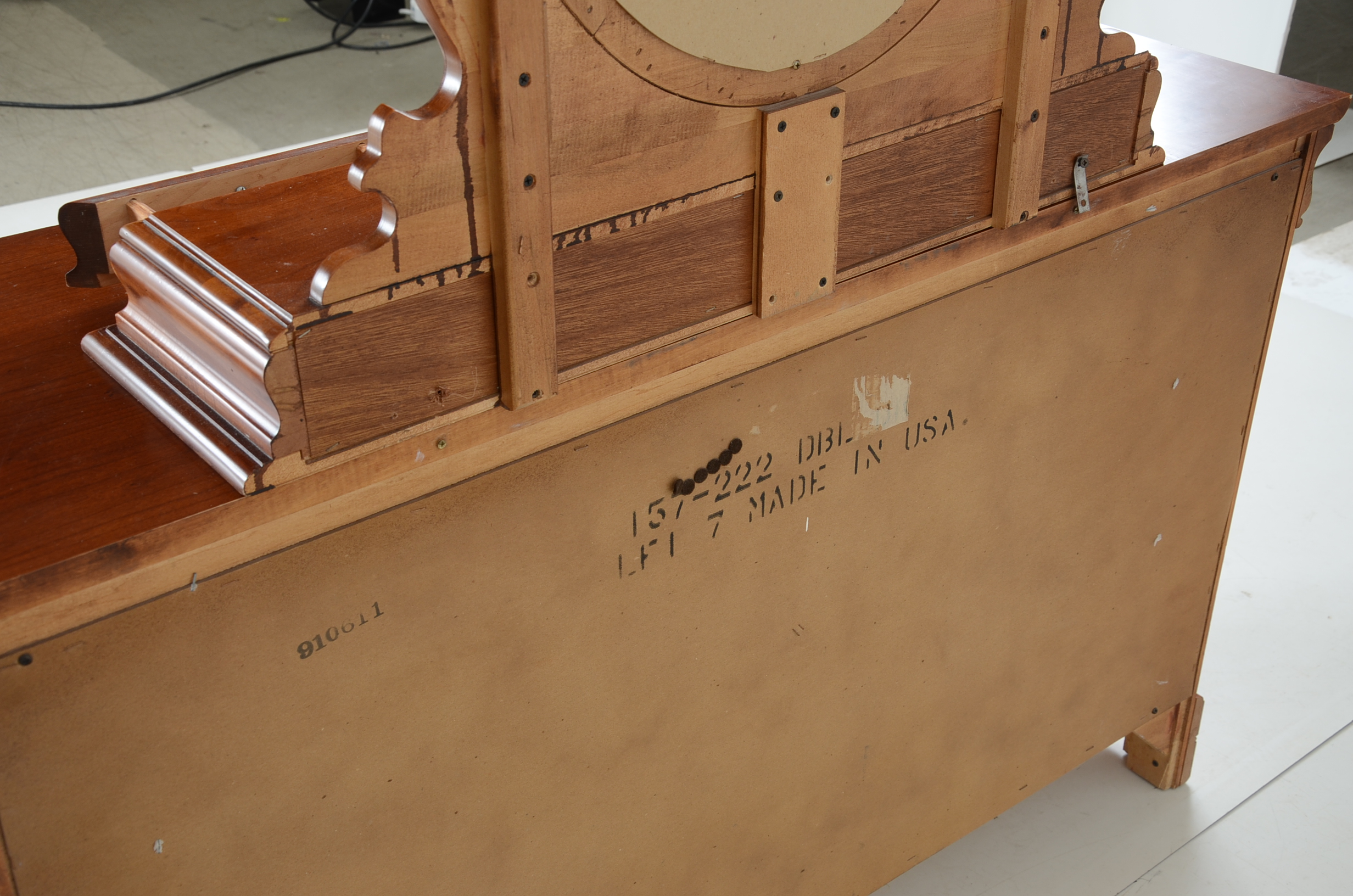 Lexington Cherry Chest of Drawers with Mirror