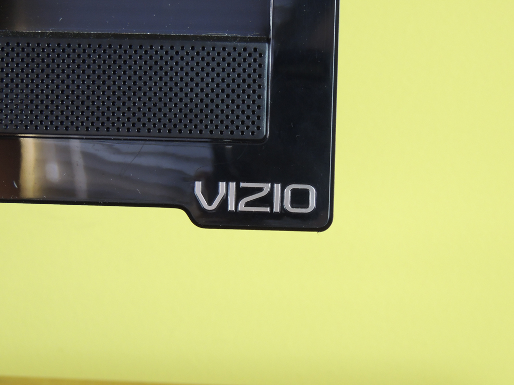 Vizio 23" Flat Screen TV w/ Remote