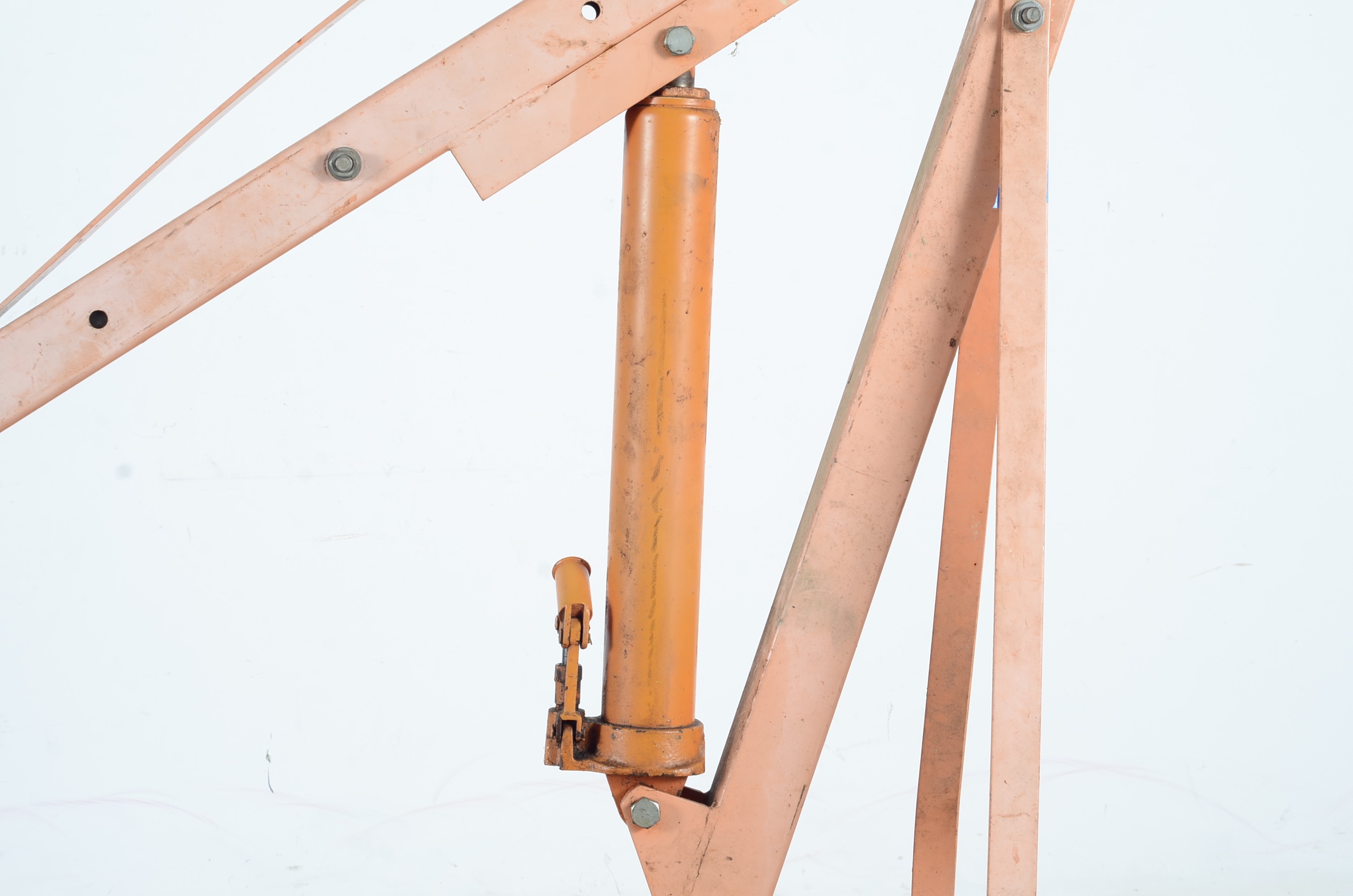 Central Hydraulics 2 Ton Folding Shop Crane