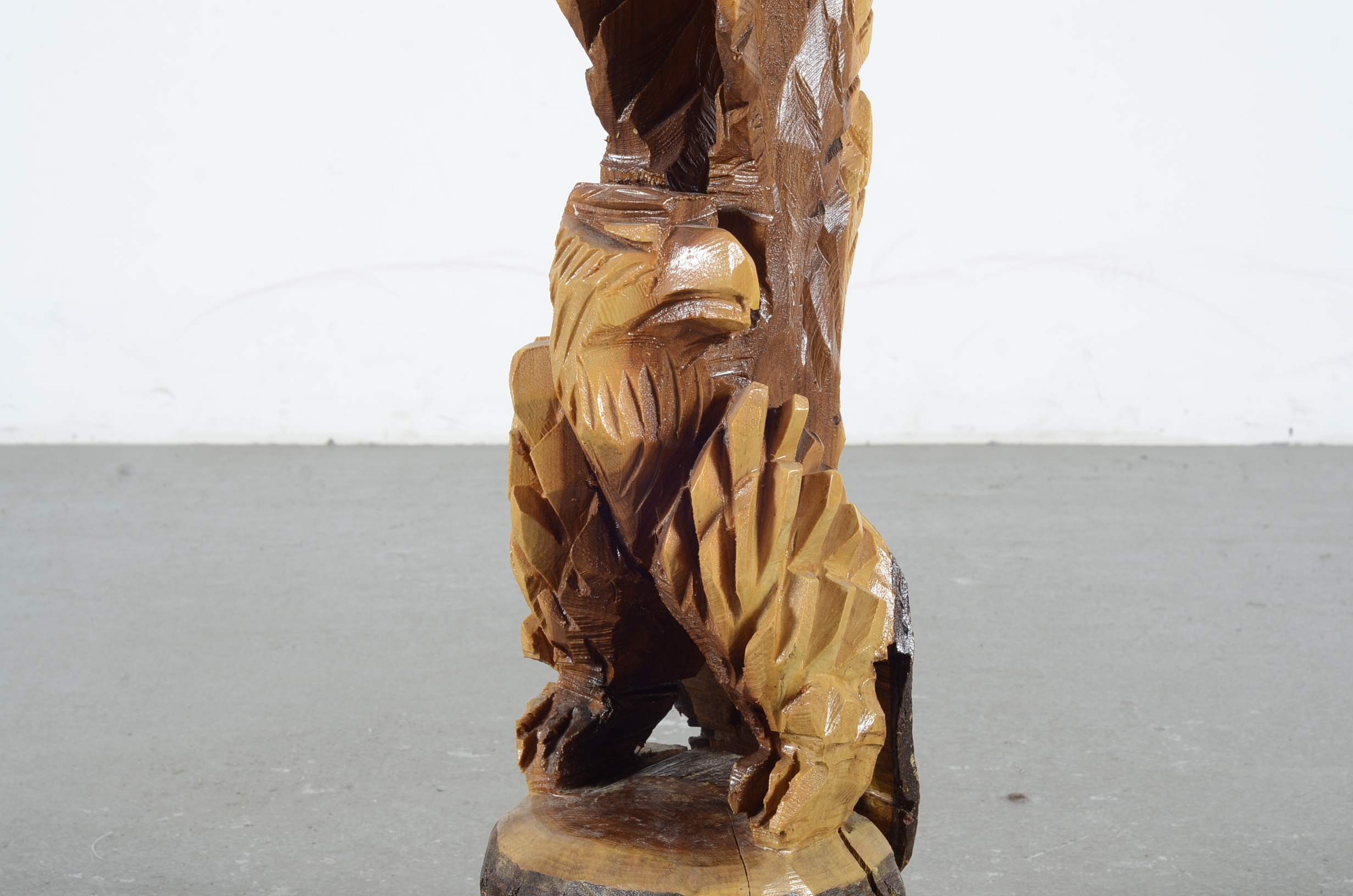 Chainsaw Carved Eagle Sculpture